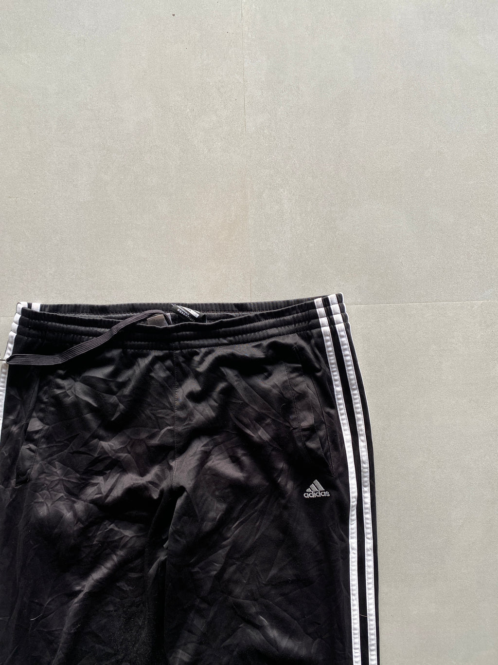 ADIDAS STRIPED TRACK - M