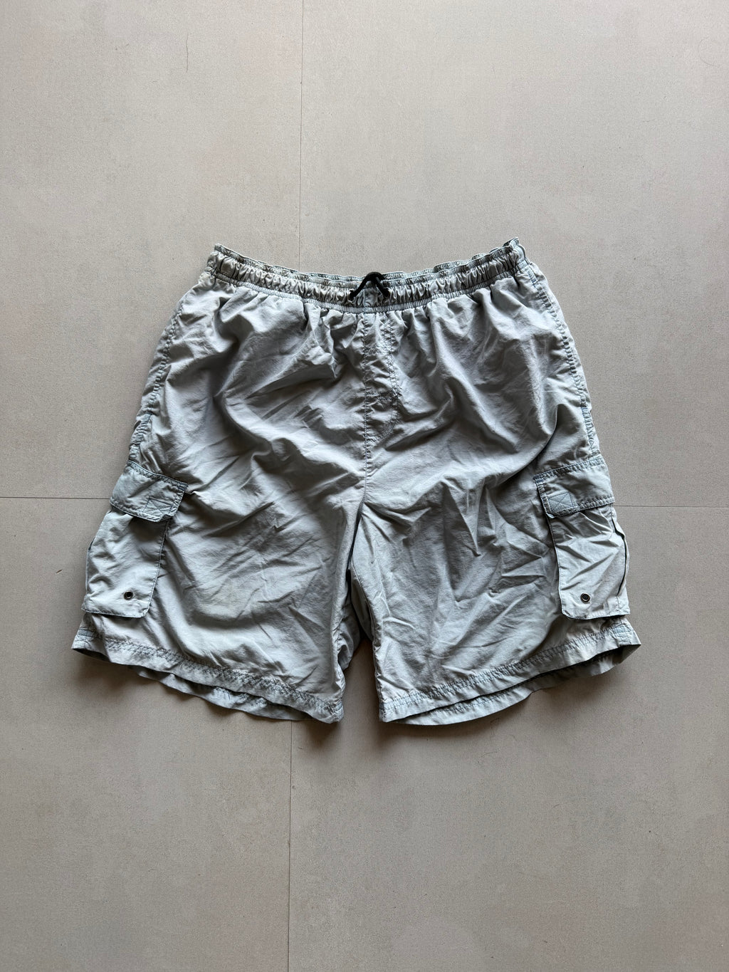 VINTAGE CARGO SHORTS - M