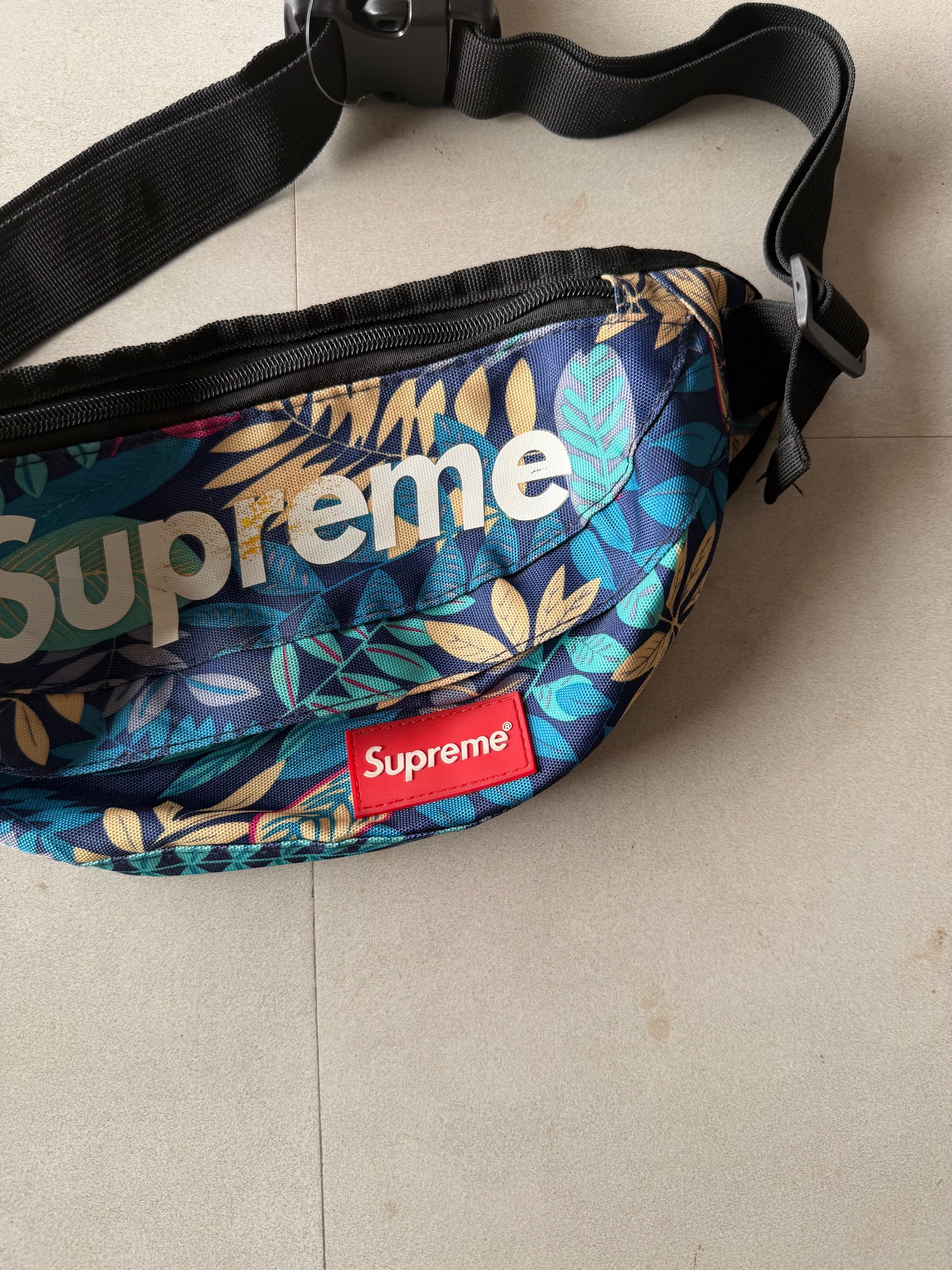 SUPREME FANNY PACK