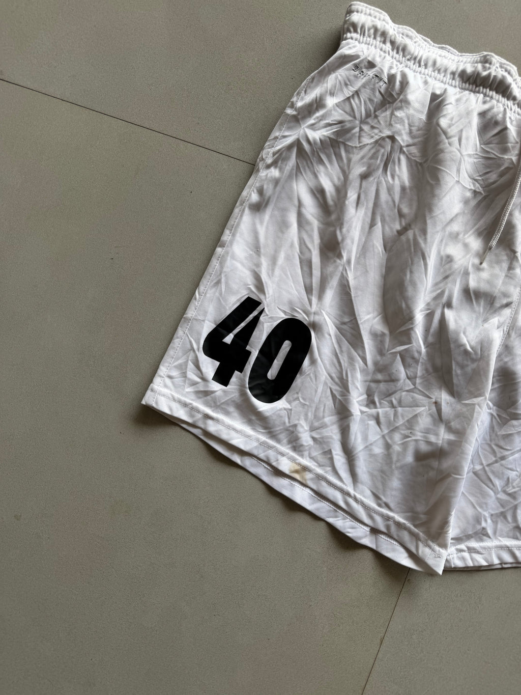 NIKE SHORTS - XL
