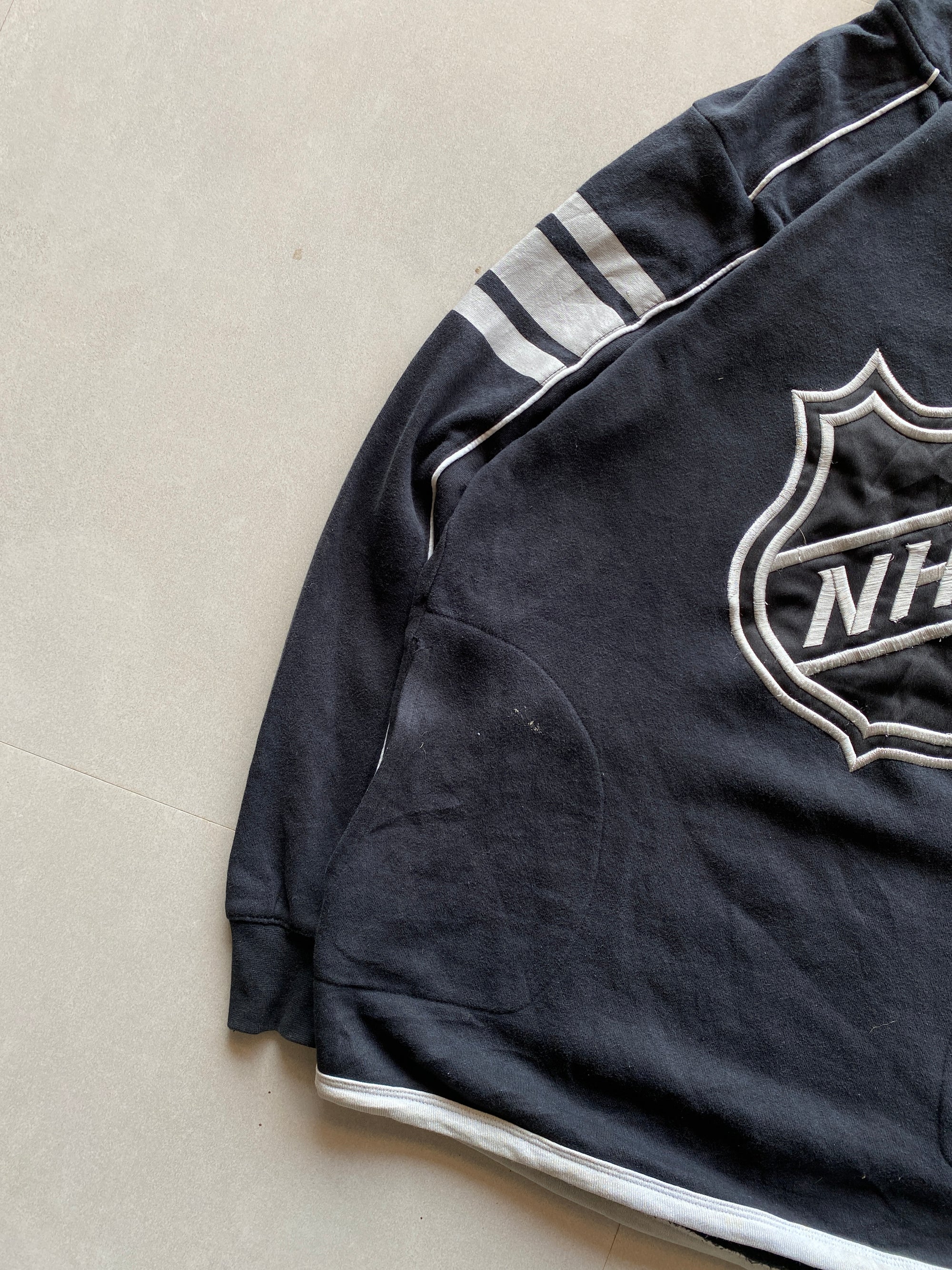VINTAGE REEBOK NHL HODIE - M
