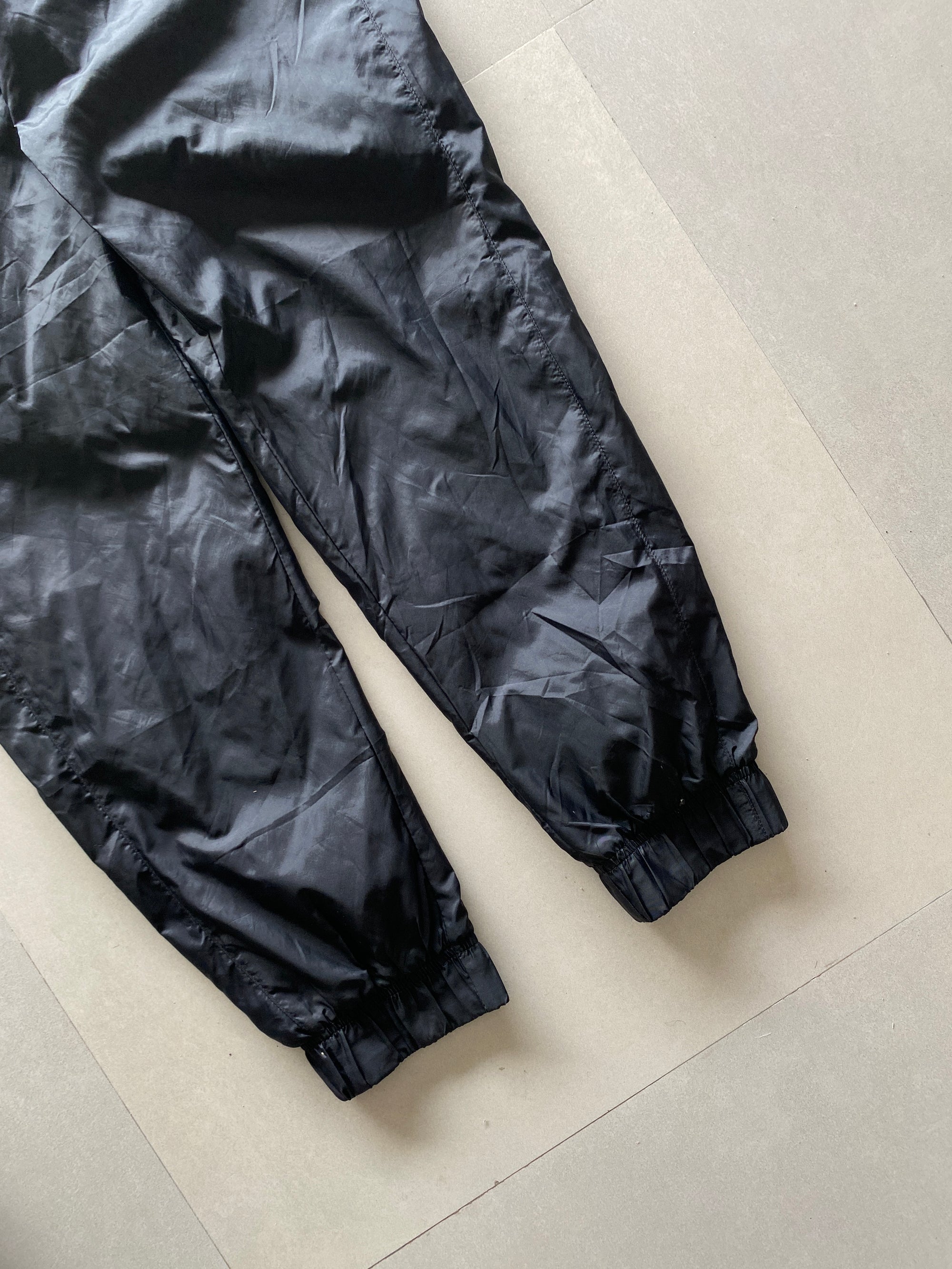 NIKE JOGGER TRACK PANT - M