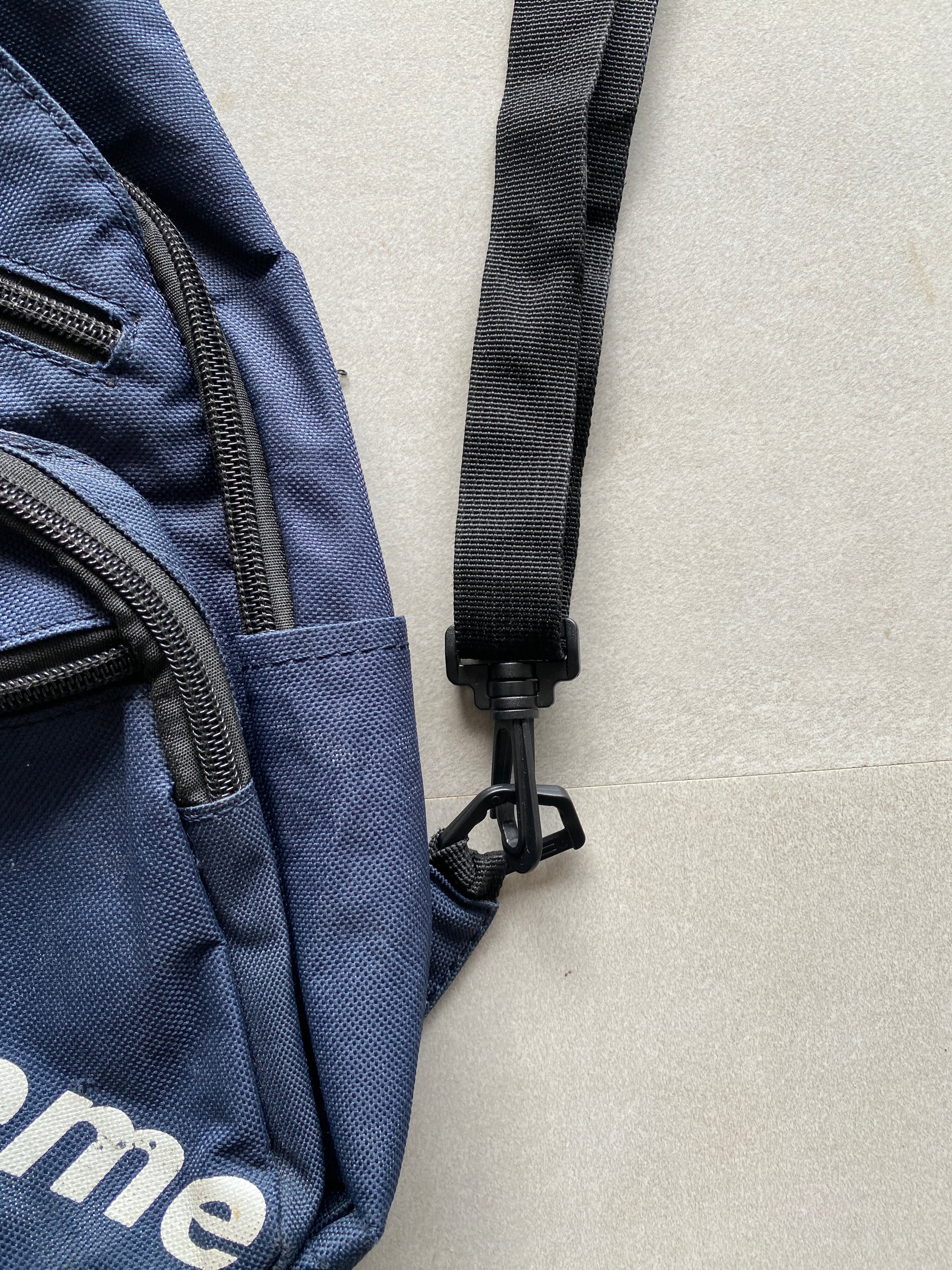 SUPREME CROSS BODY BAG