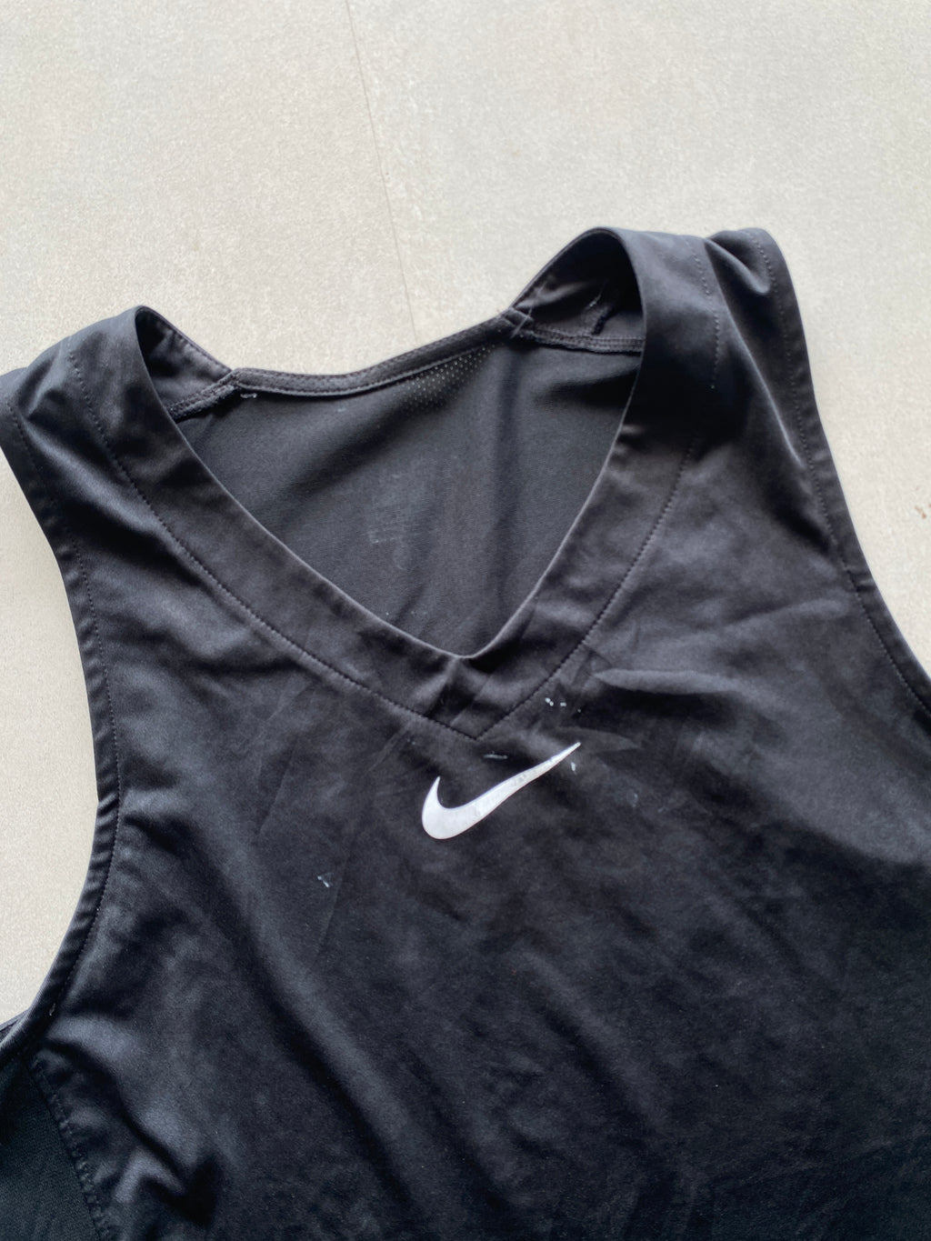 NIKE DRI-FIT TANK TOP - S