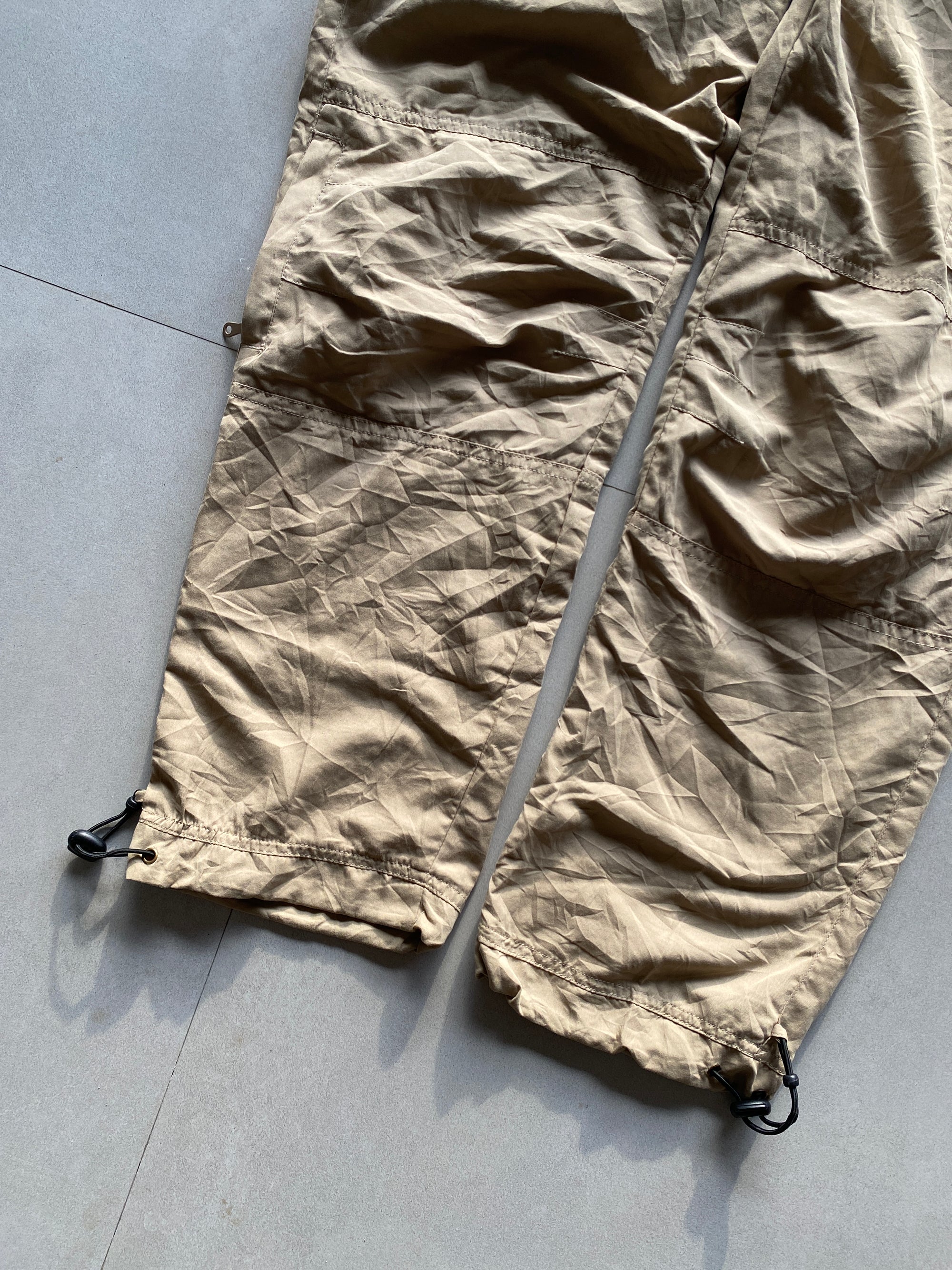 GAUPA TRACK PANT - M
