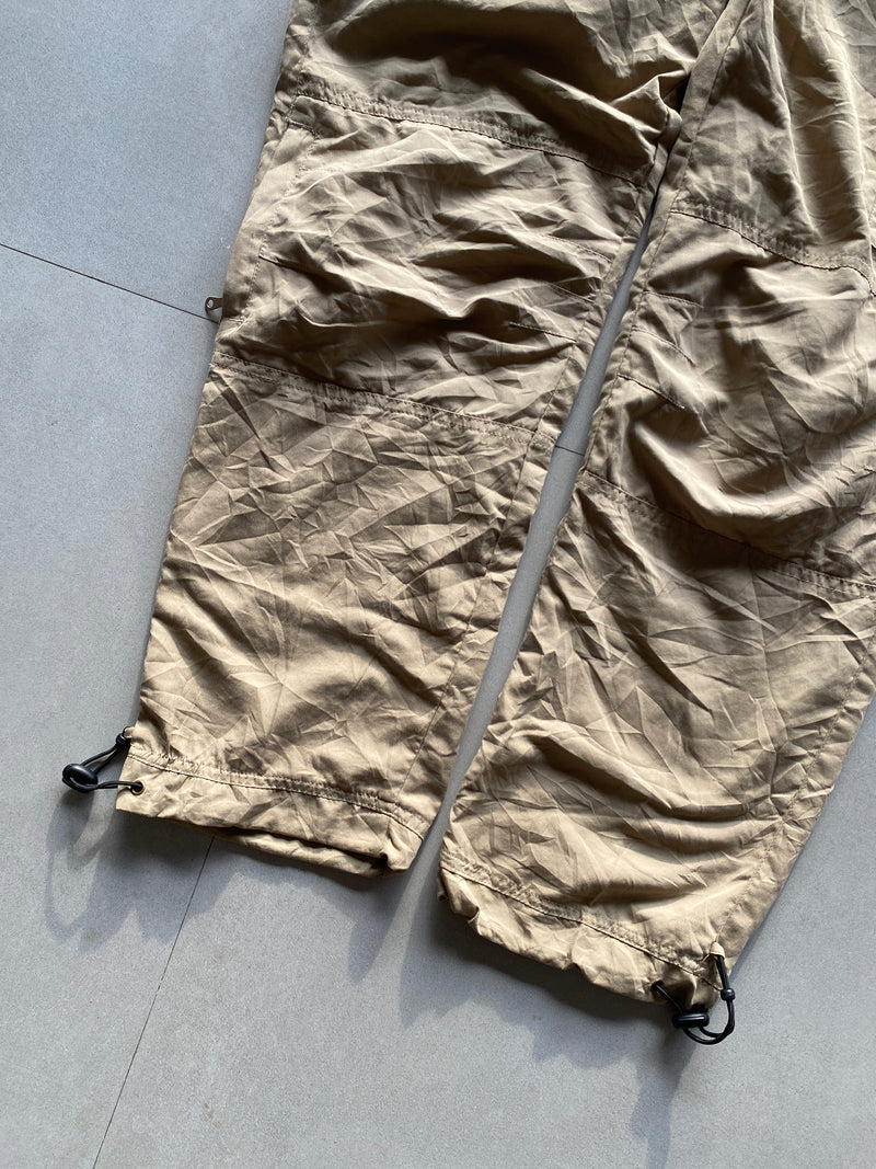 GAUPA TRACK PANT - M