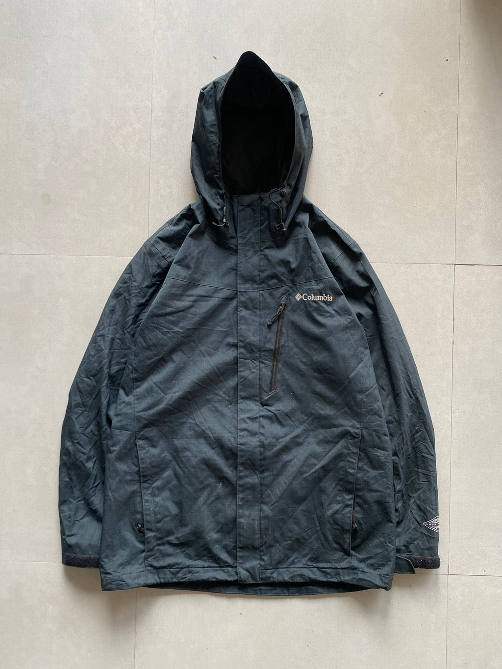 COLUMBIA HOODED JACKET - L