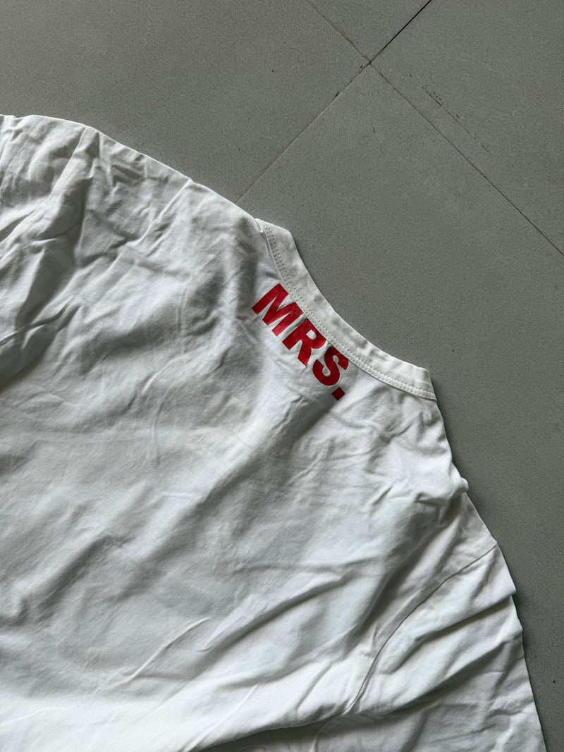 RED LIPS GRAPHIC TEE - XS
