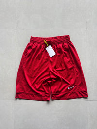 NIKE RED SHORTS - M