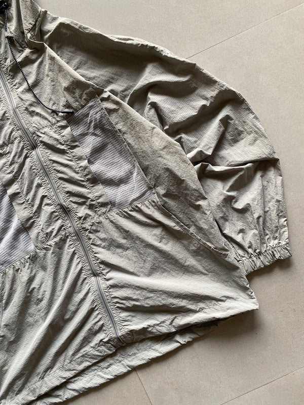 HOODED LEIGHT WEIGHT JACKET - M