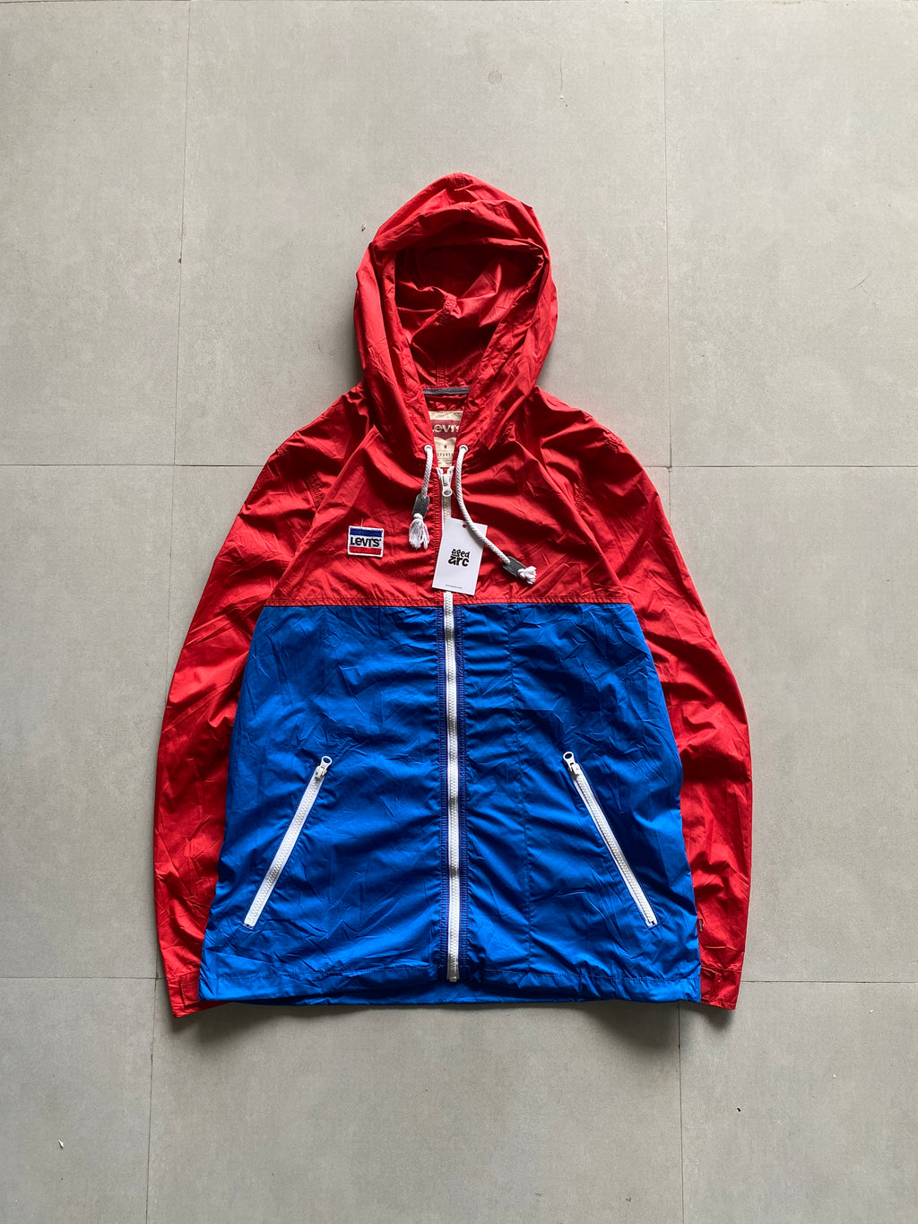 LEVIS HOODED JACKET - M