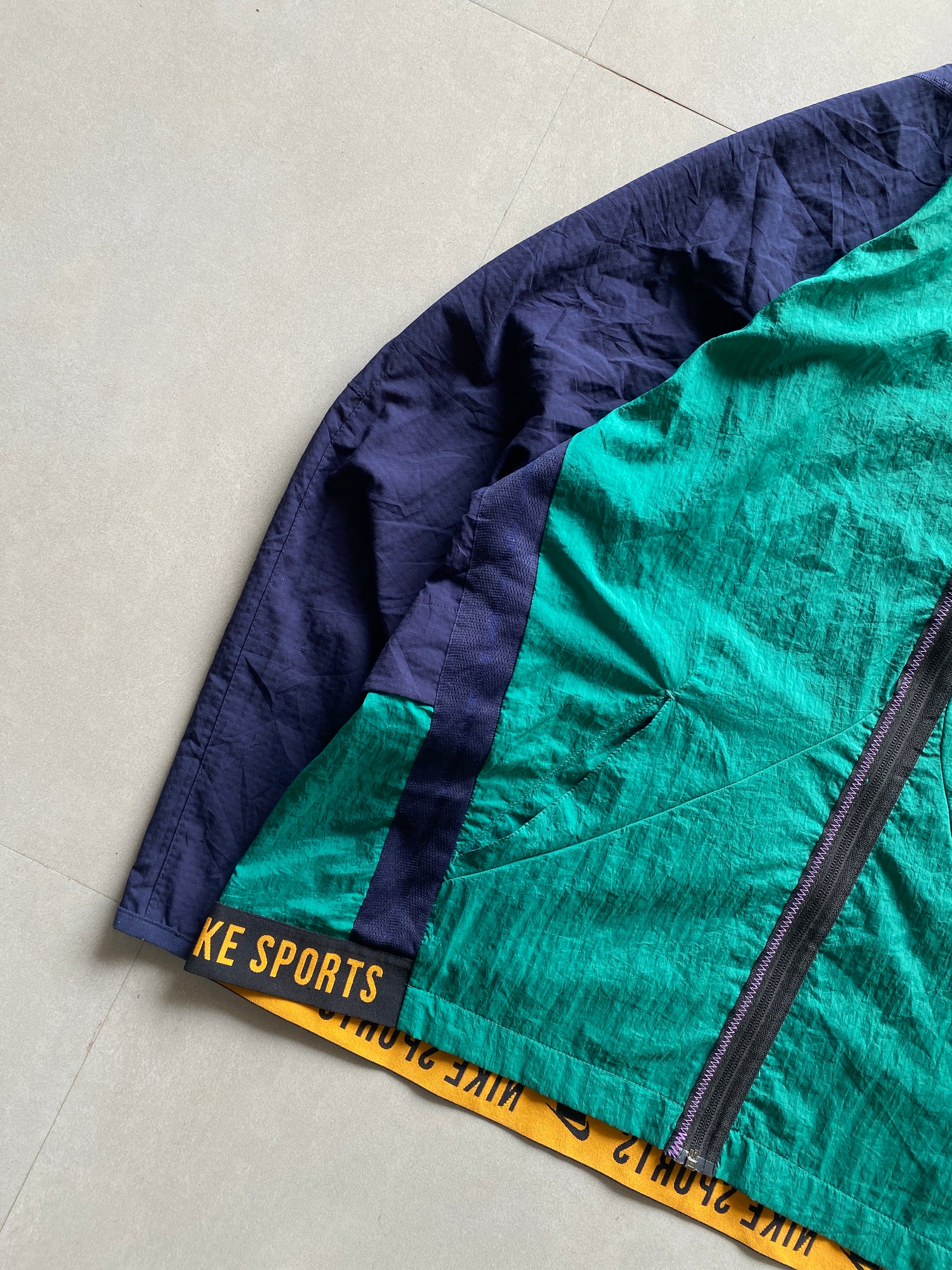 VINTAGE NIKE BIG LOGO JACKET - XXL