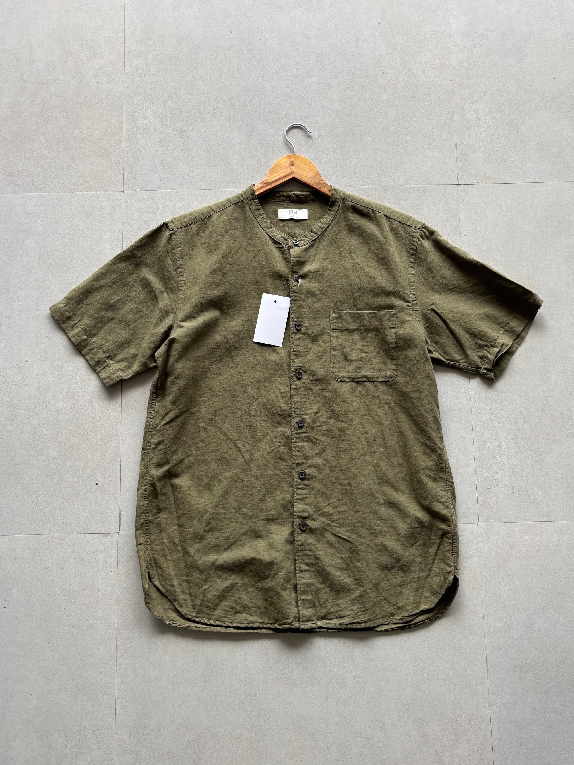 UNIQLO PURE LINEN HALF SLEEVE SHIRT - M