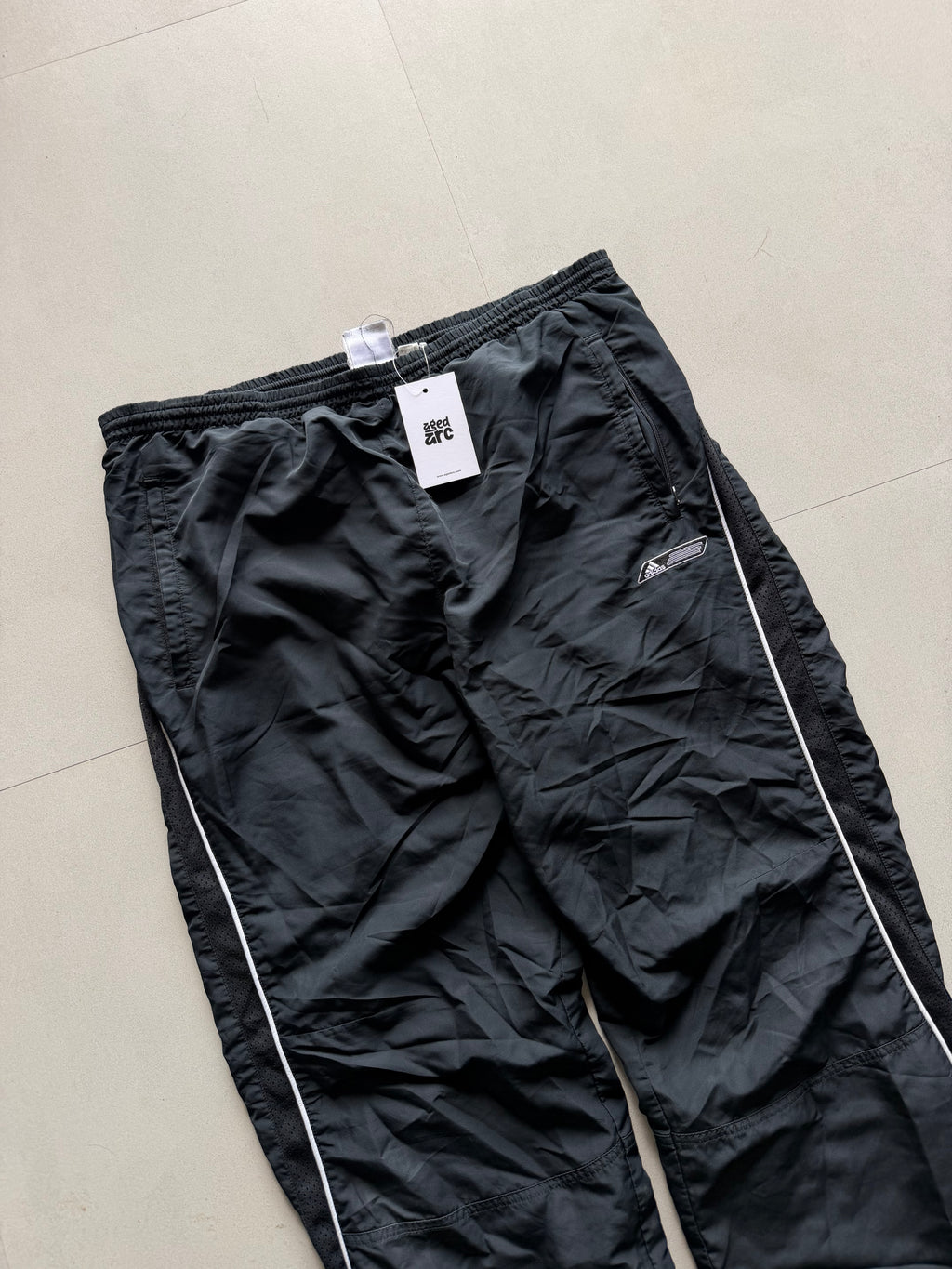 ADIDAS BAGGY TRACK PANT149 - L