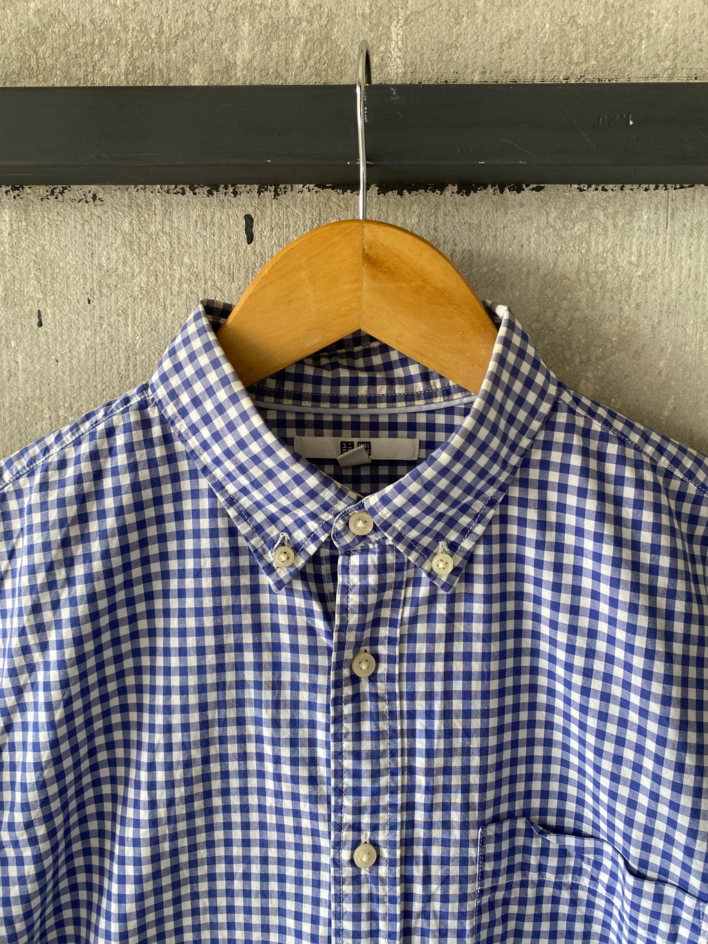 UNIQLO CHECKERD SHRT - S