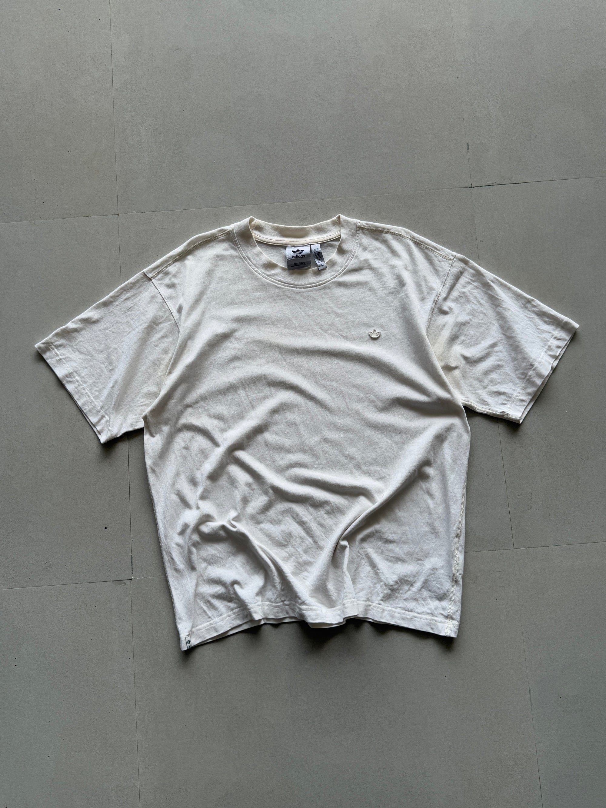 ADIDAS ORGINALS TEE - M