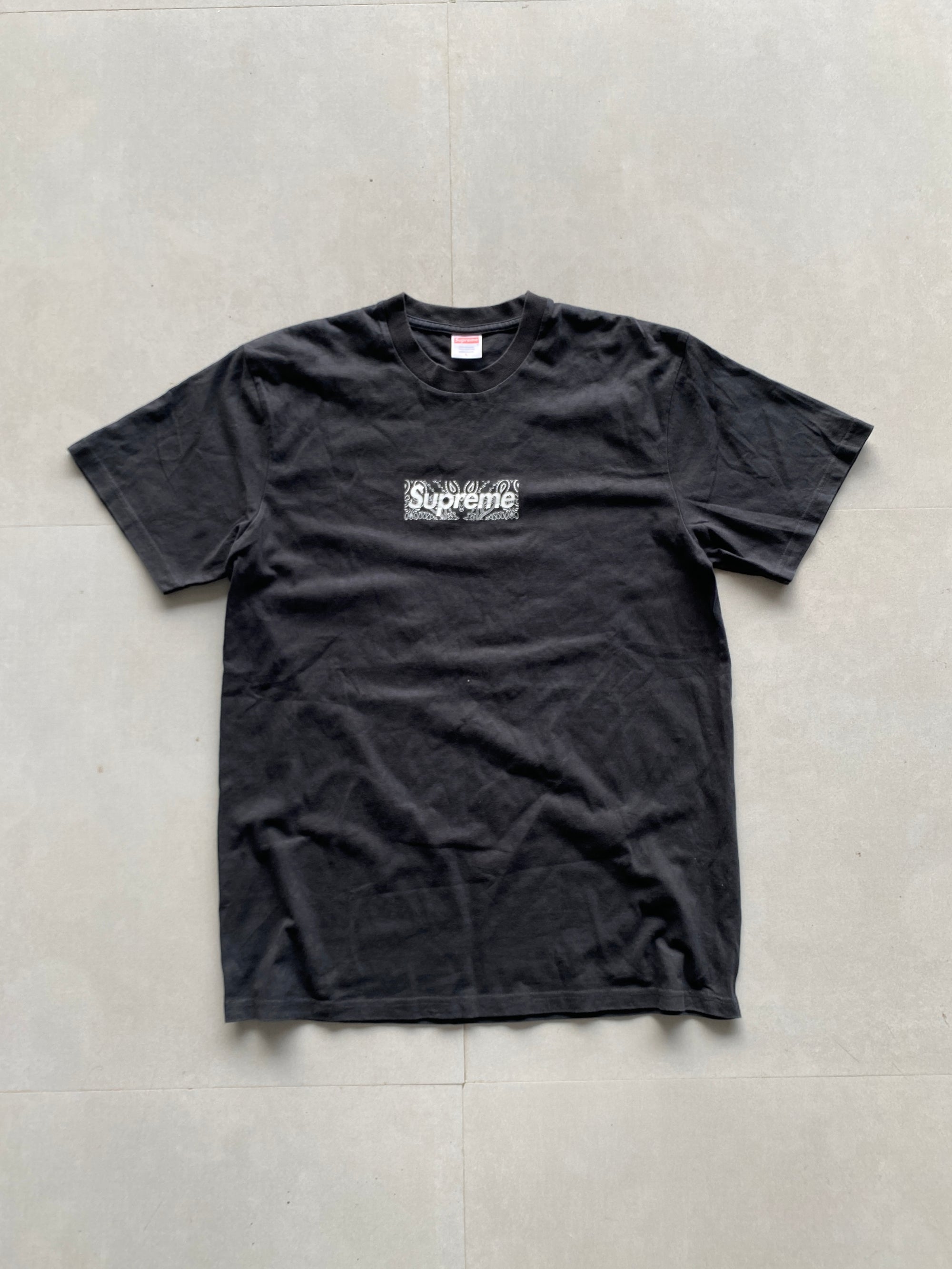 SUPREME TEE - M