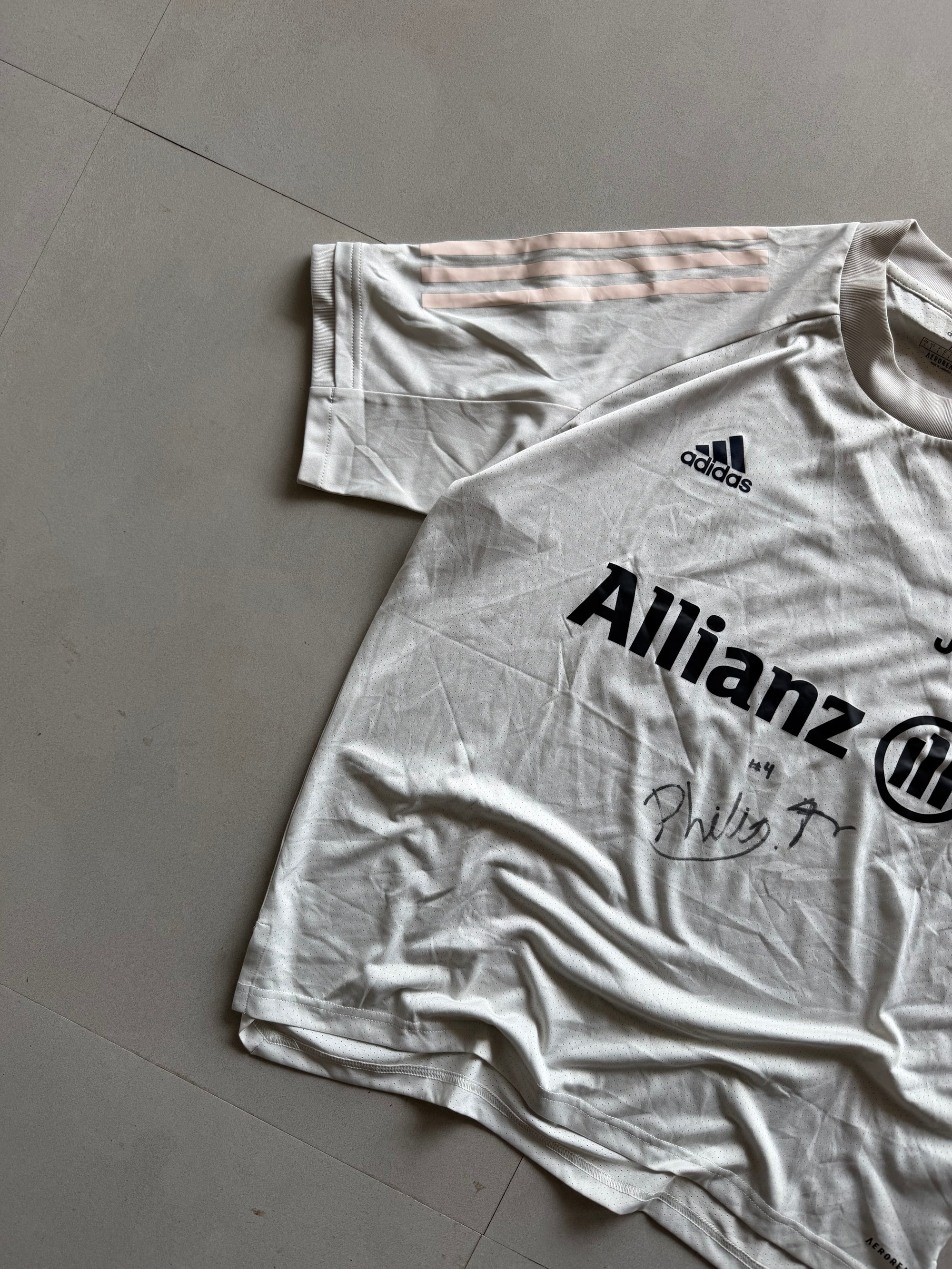 2021 ADIDAS JUVENTUS SIGNED TRAINING JERSEY - XL