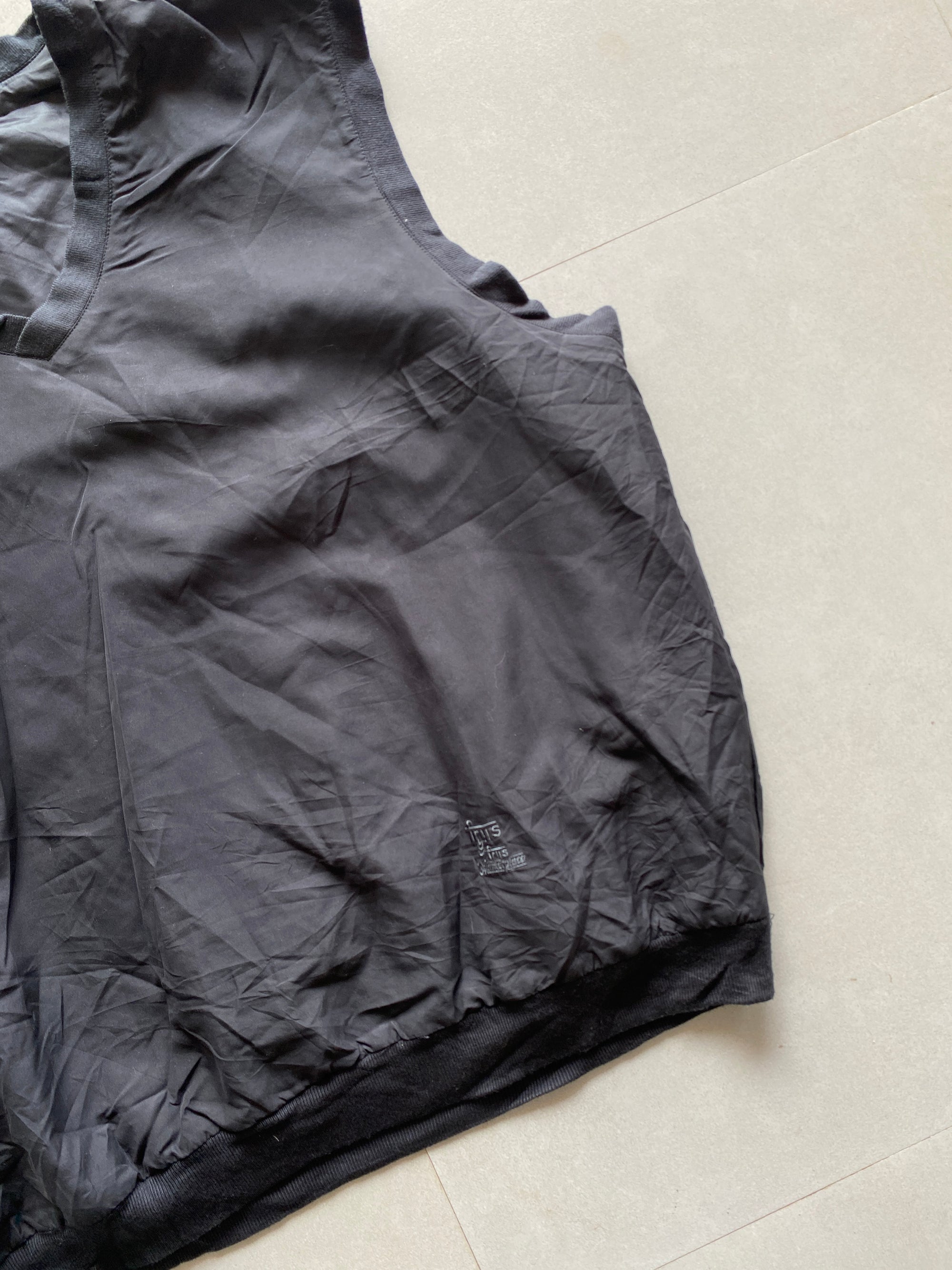 SLEEVELESS PULLOVER - XXL