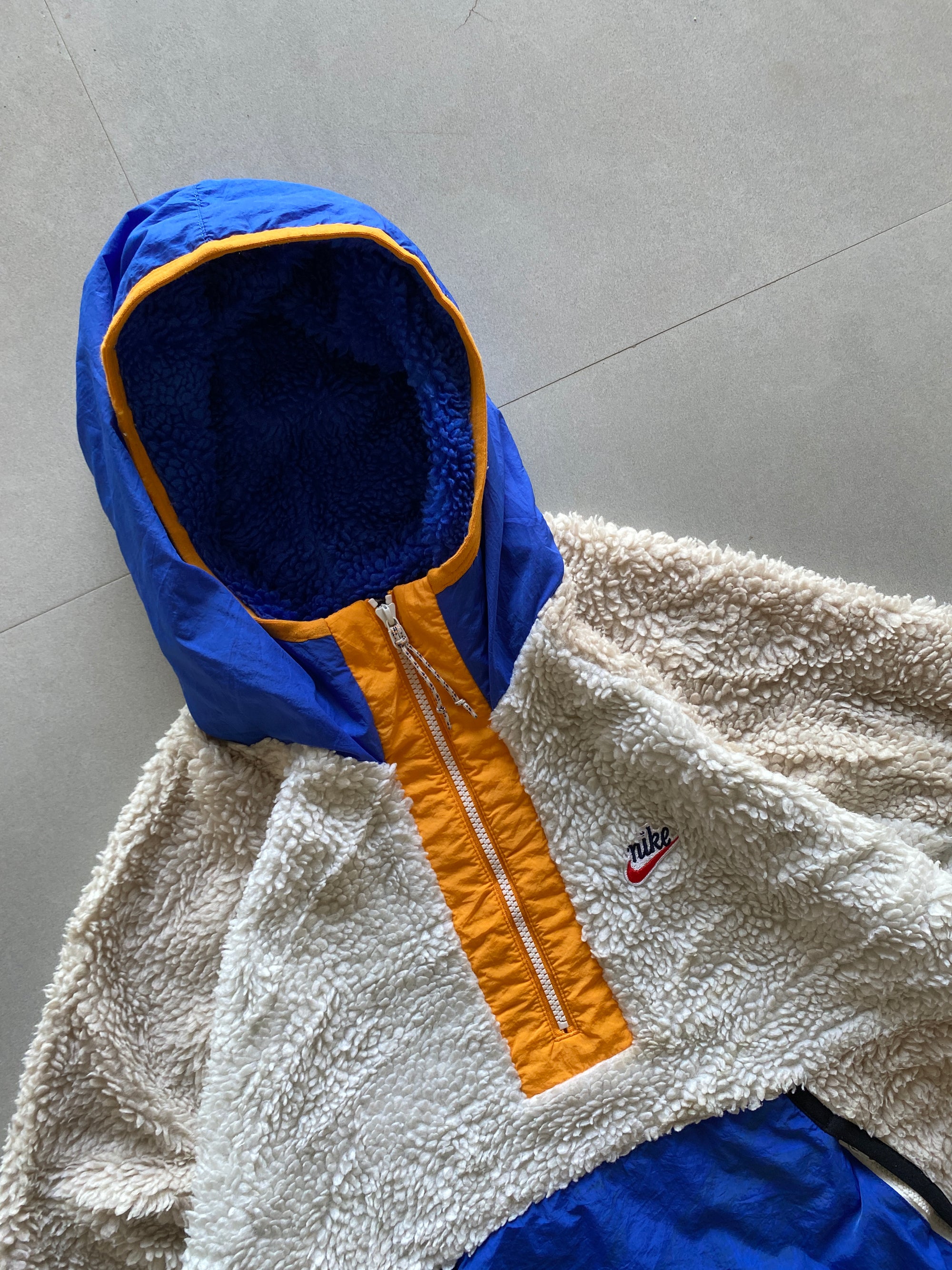 NIKE QUARTER ZIP FLEECE JACKET - XL