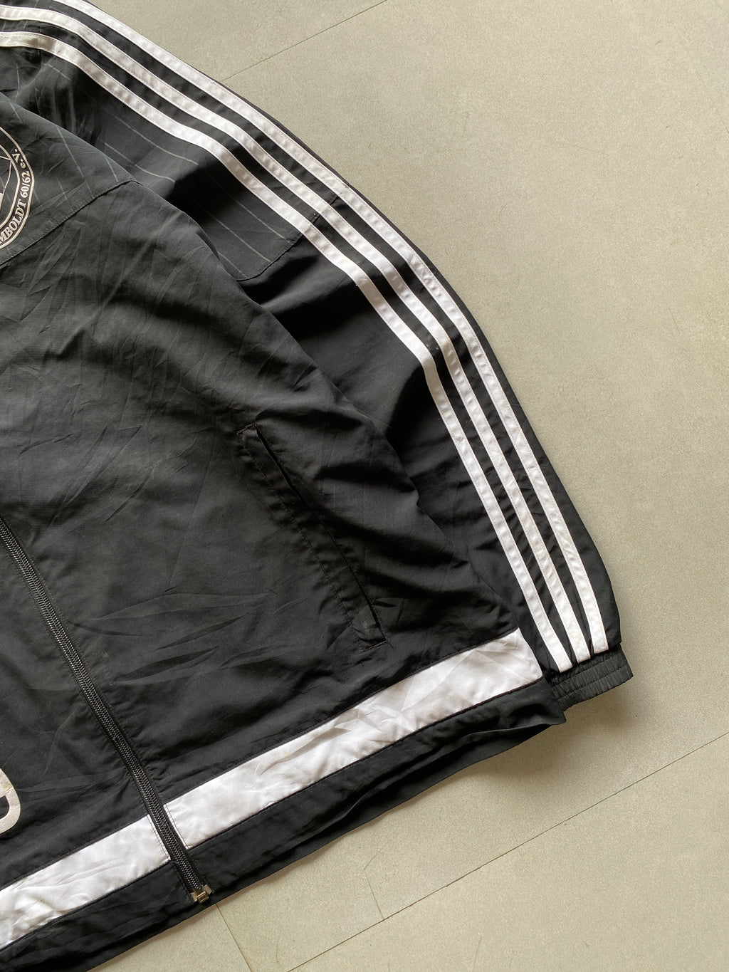 VINTAGE ADIDAS STRIPED JACKET - L