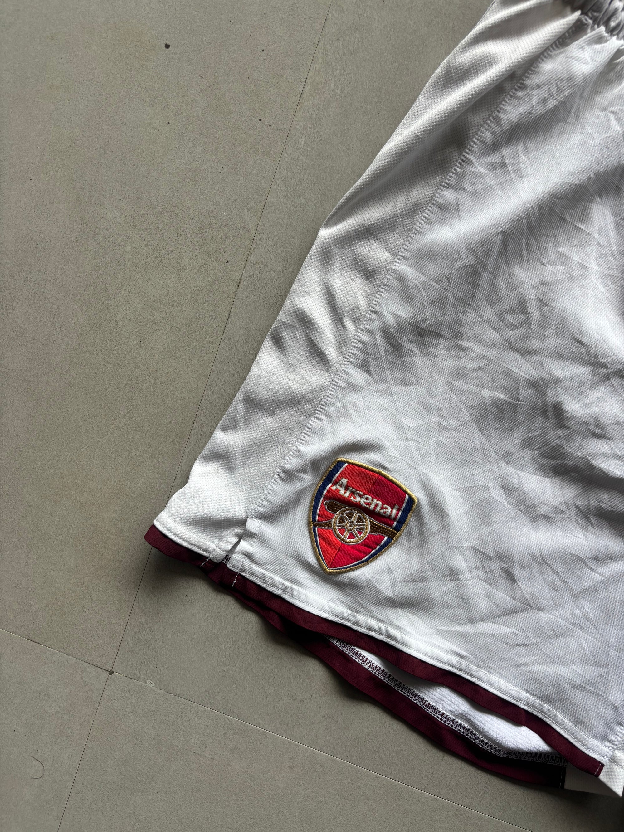 NIKE ARSENAL 08-10 SHORTS - L