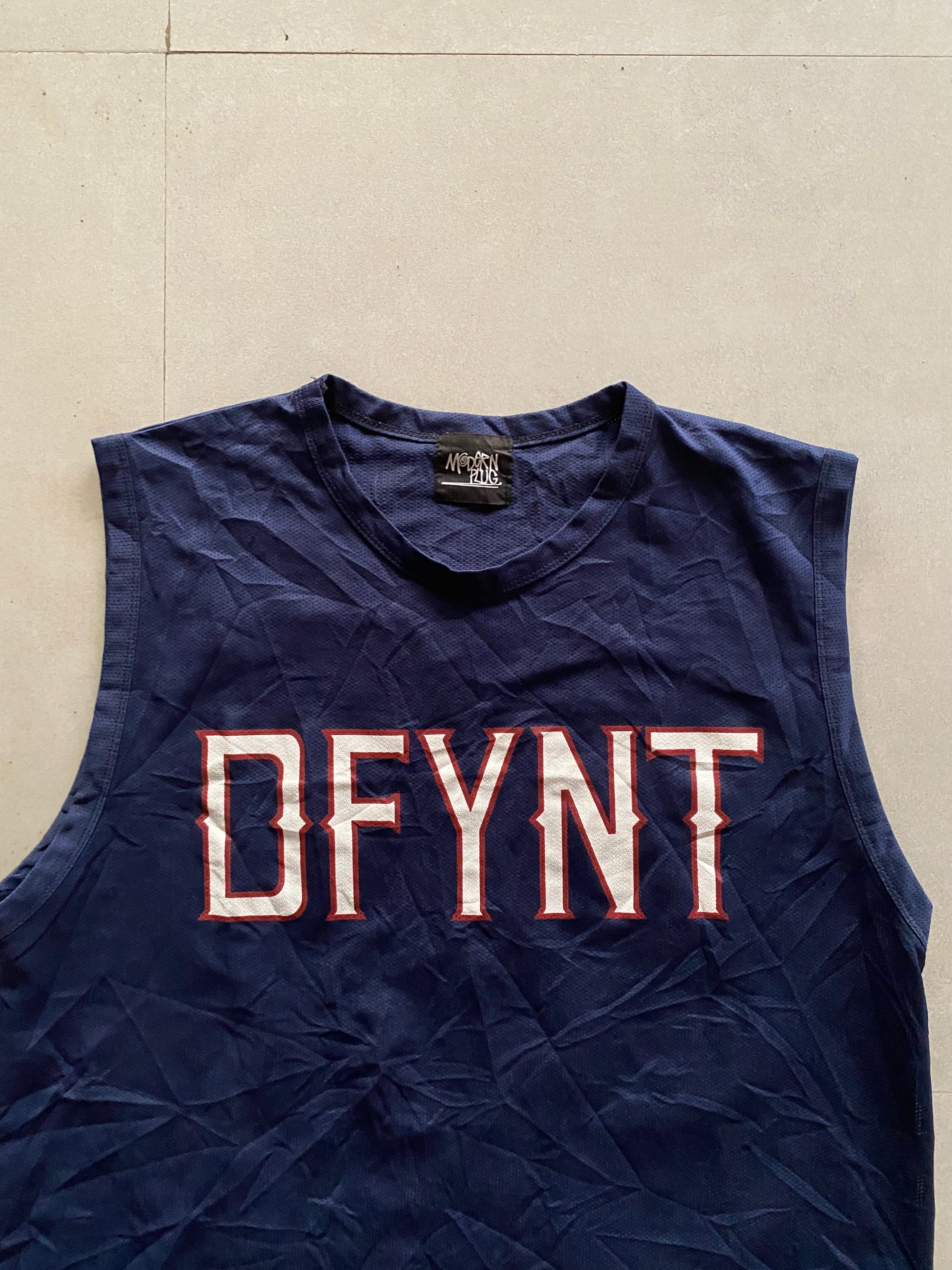 DFYNT TANK TOP - M