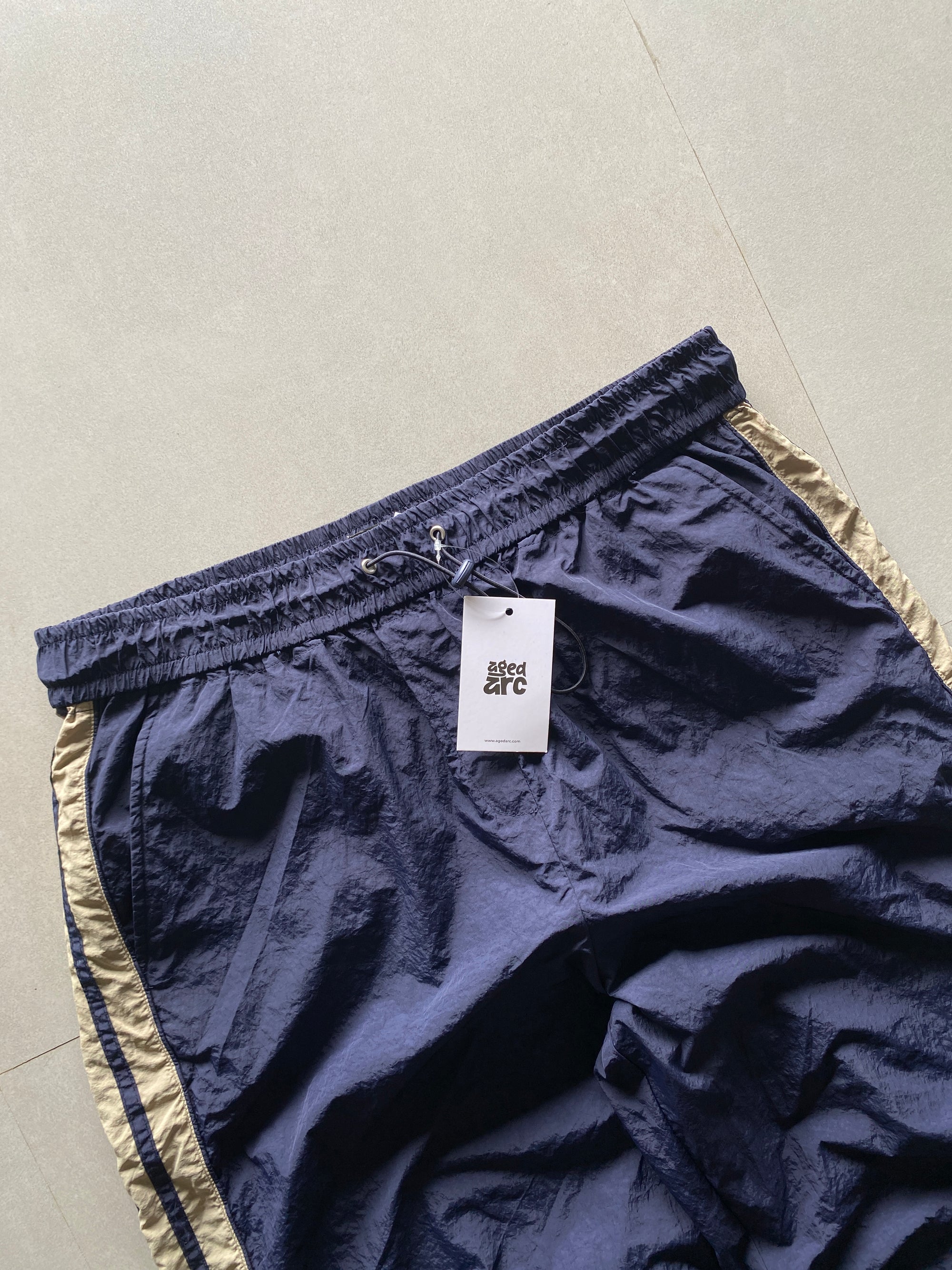 BAGGY TRACK PANT - M
