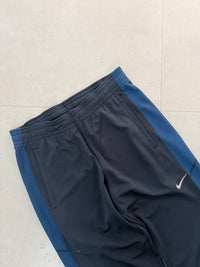 NIKE THREE FOURTH PANT - M