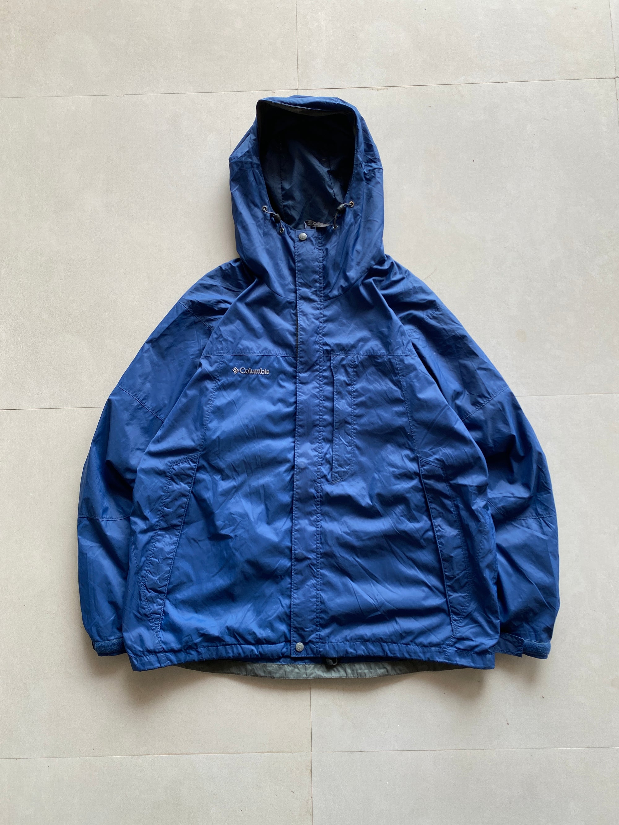 COLUMBIA HOODED TREKKING JACKET - XL