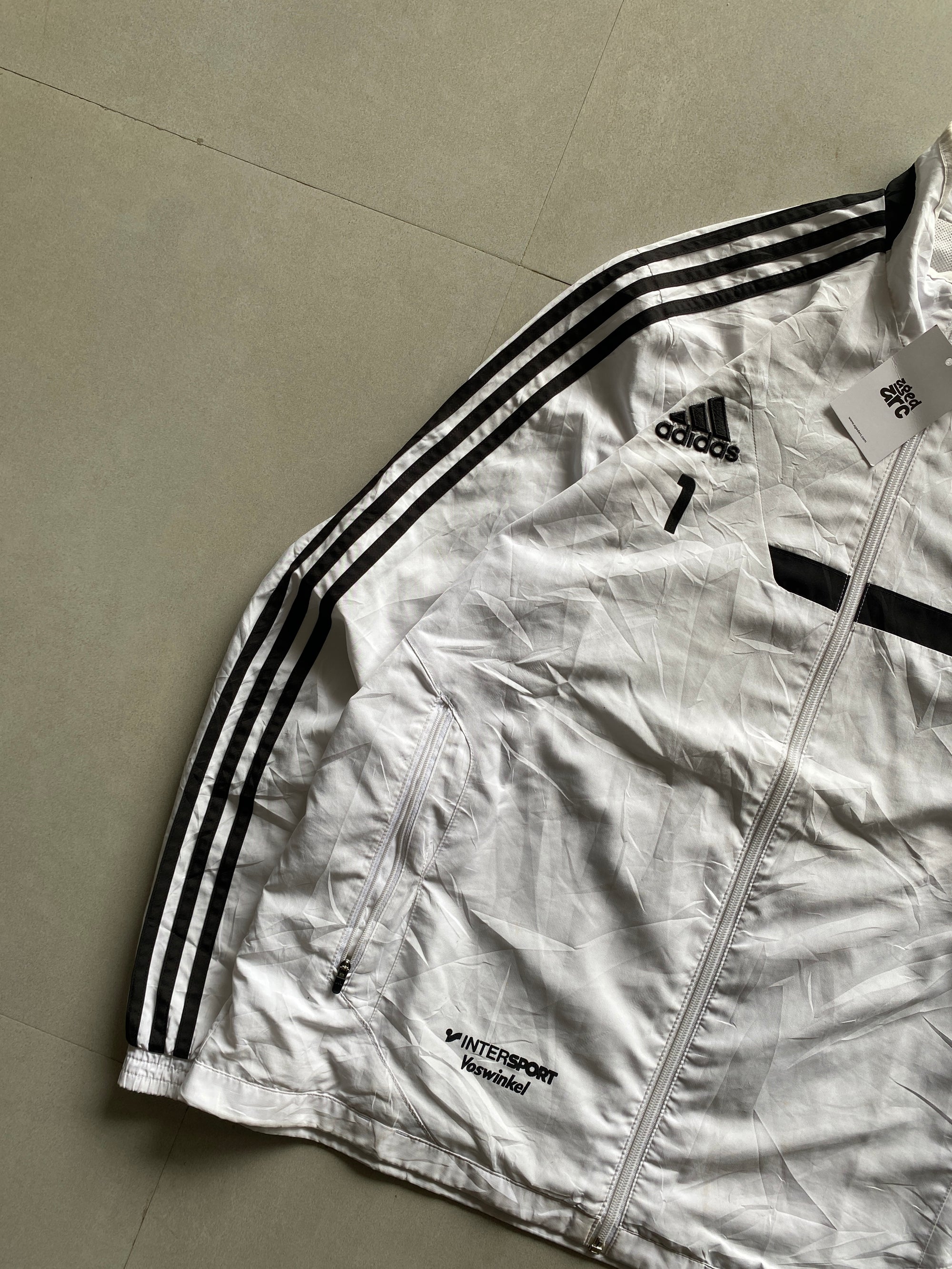 ADIDAS STRIPED JACKET - XL