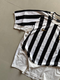 2003 NIKE JUVENTUS JERSEY - M