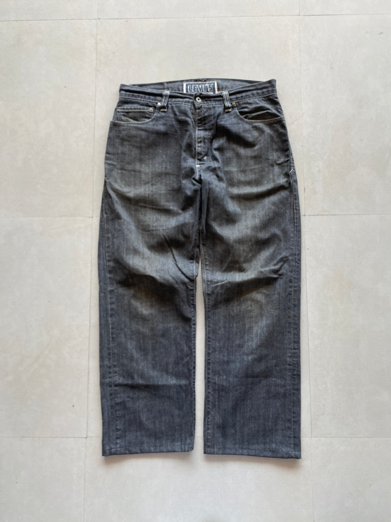 LEVIS BAGGY DENIM - M