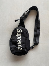 SUPREME CROSS BODY BAG