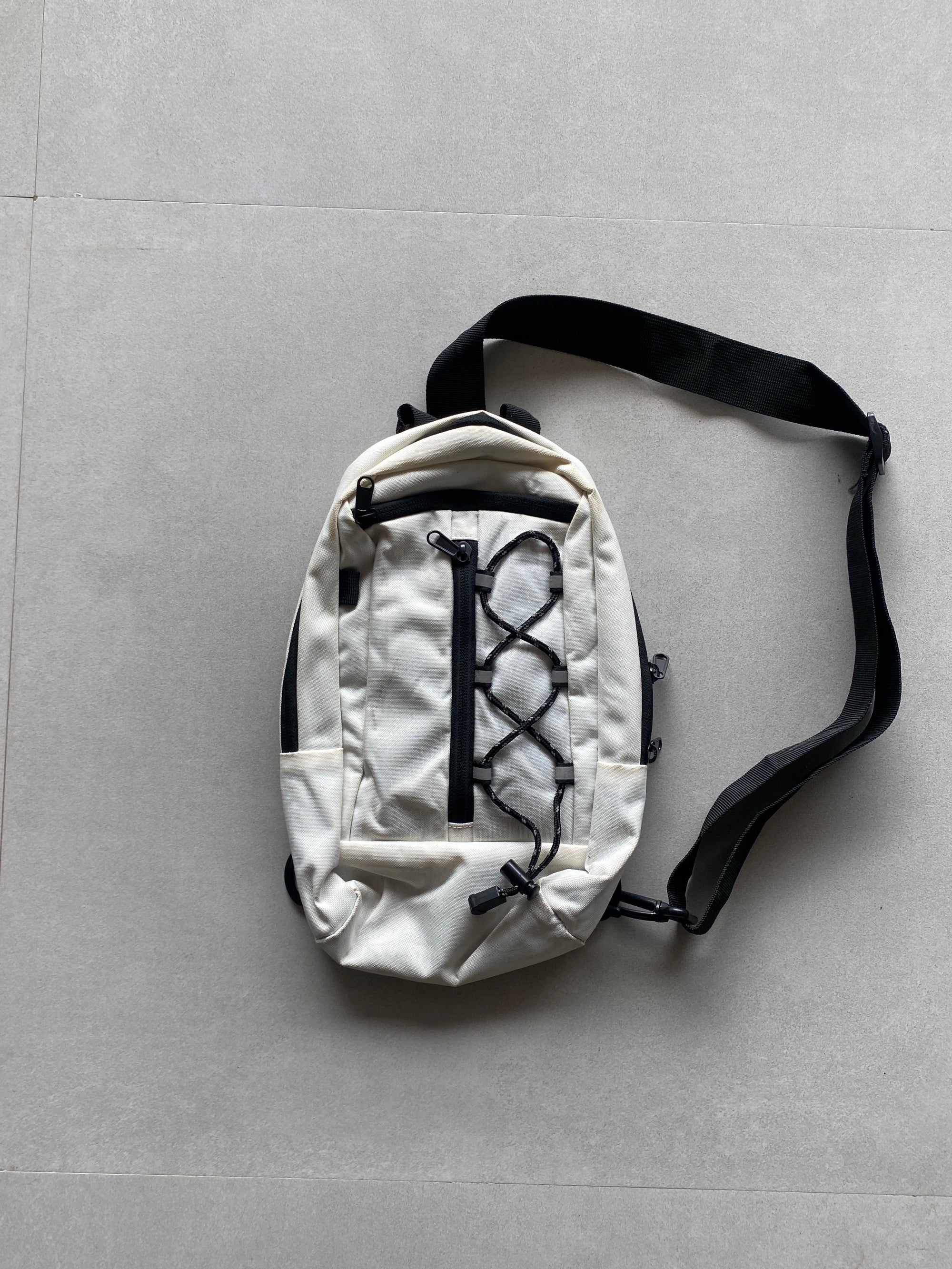 CROSS BODY BAG