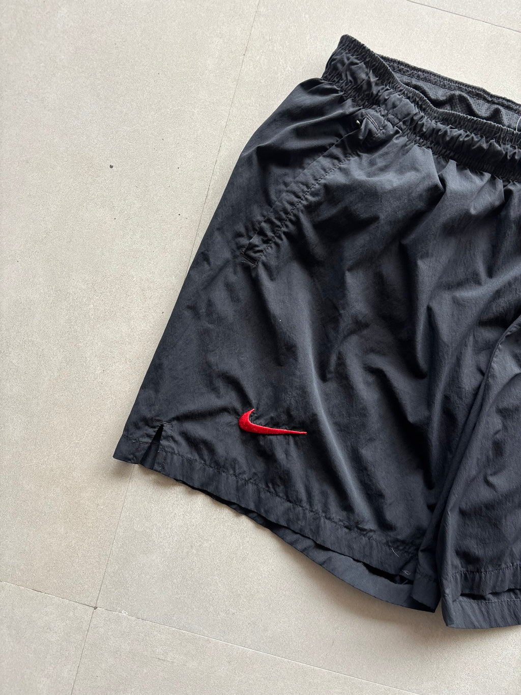 NIKE LIVERPOOL SHORTS - XL