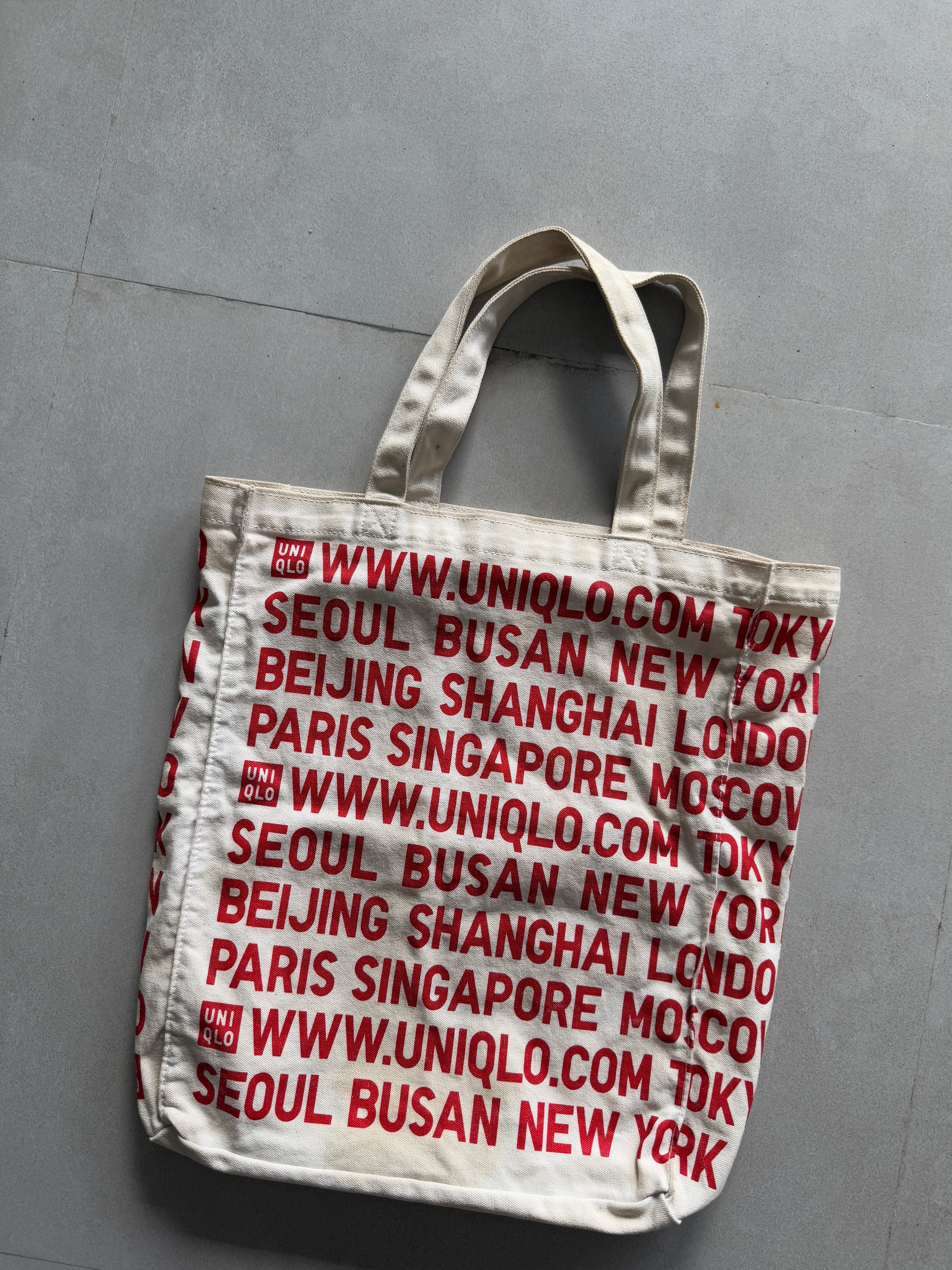 UNIQLO CITY CANVAS TOTE BAG