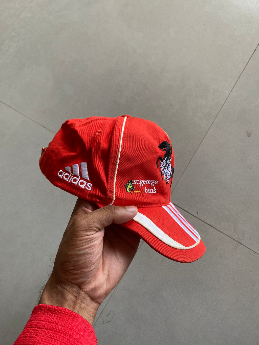VINTAGE ADIDAS CAP