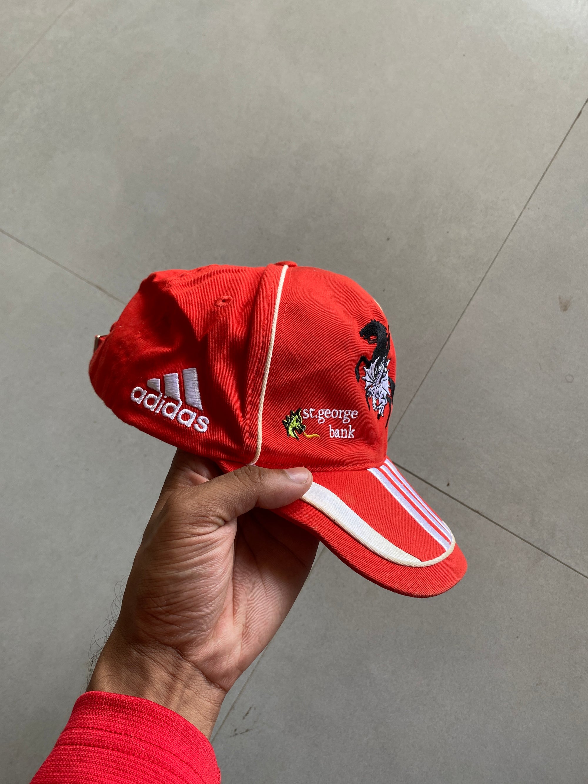 VINTAGE ADIDAS CAP