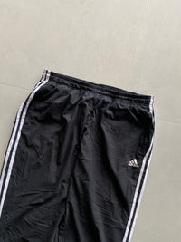 ADIDAS STRIPED BAGGY TRACK PANT - M