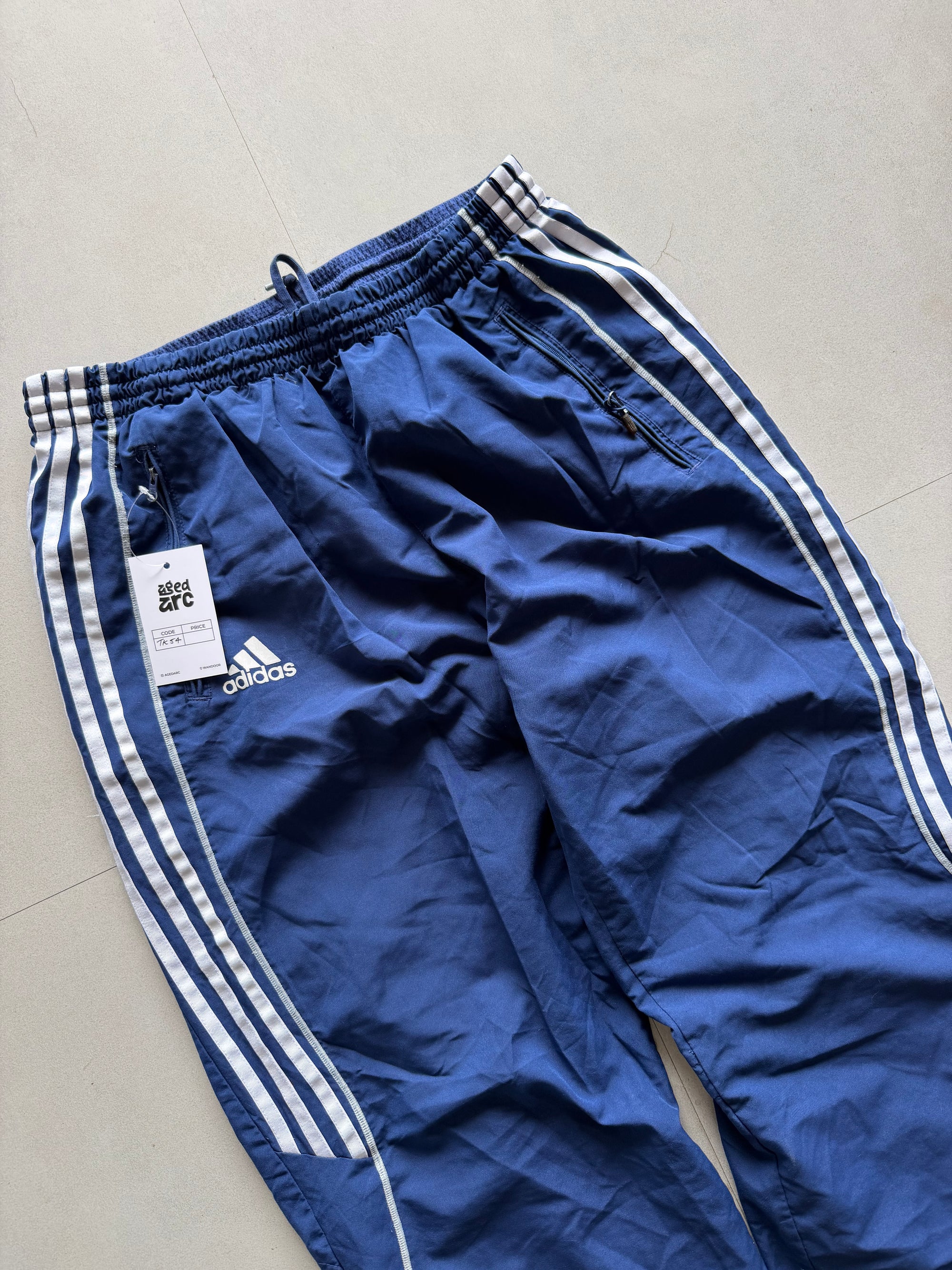 ADIDAS BAGGY STRIPED TRACK PANT54 - M