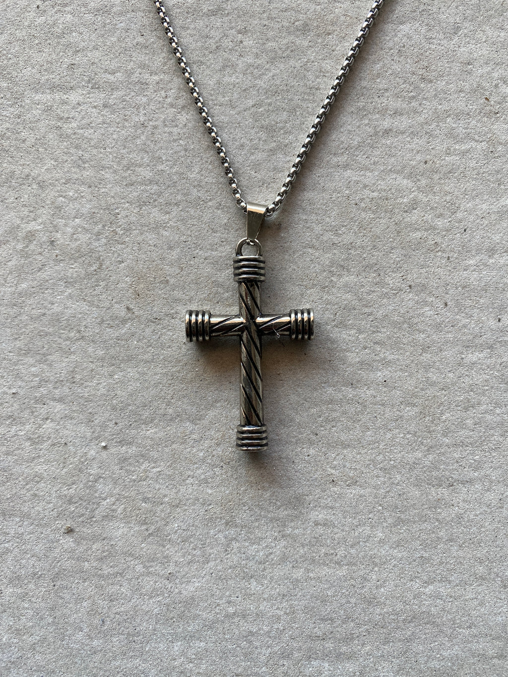 CROSS PENDANT CHAIN