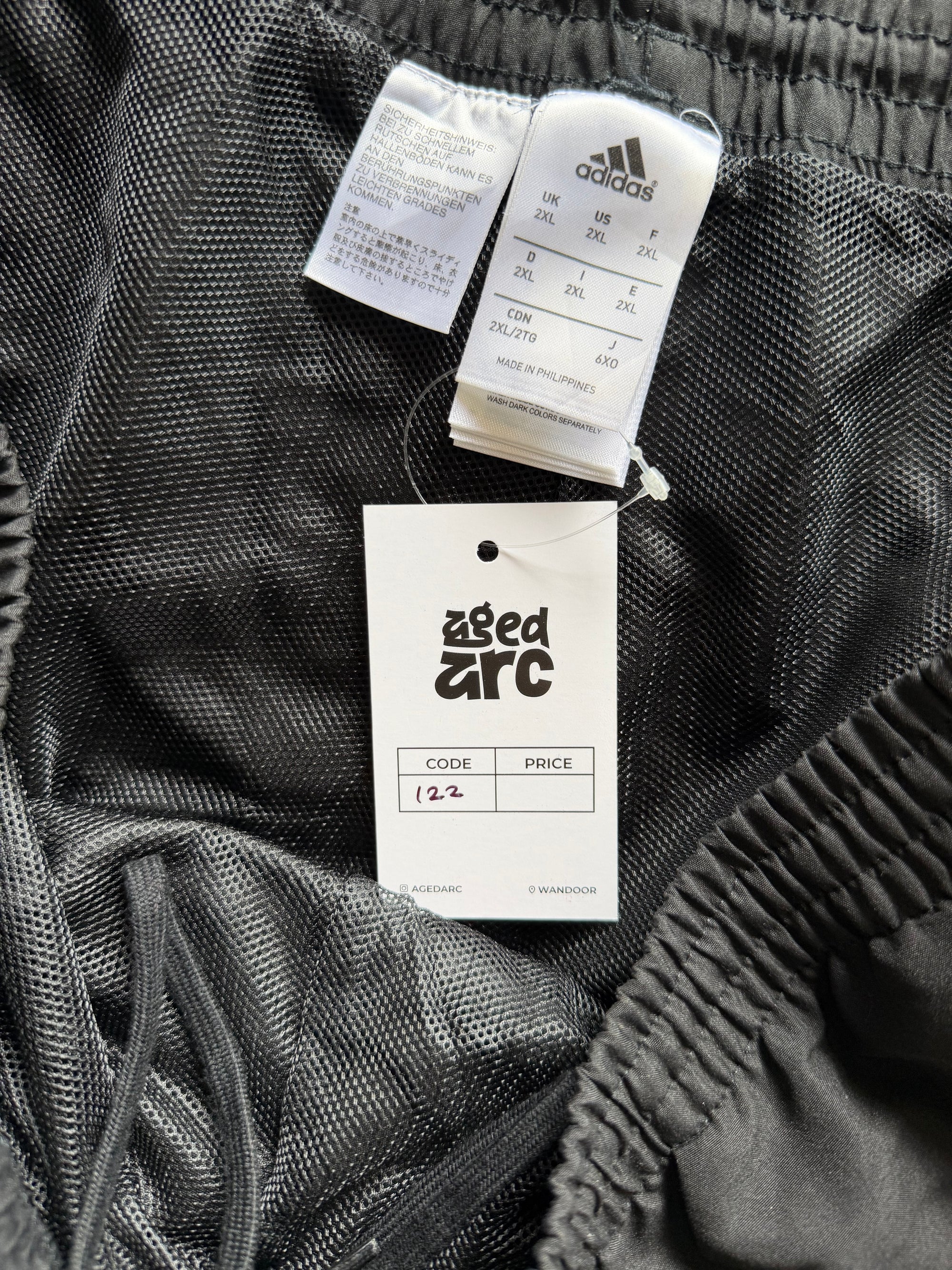 ADIDAS STRIPED TRACK PANT122 - XL