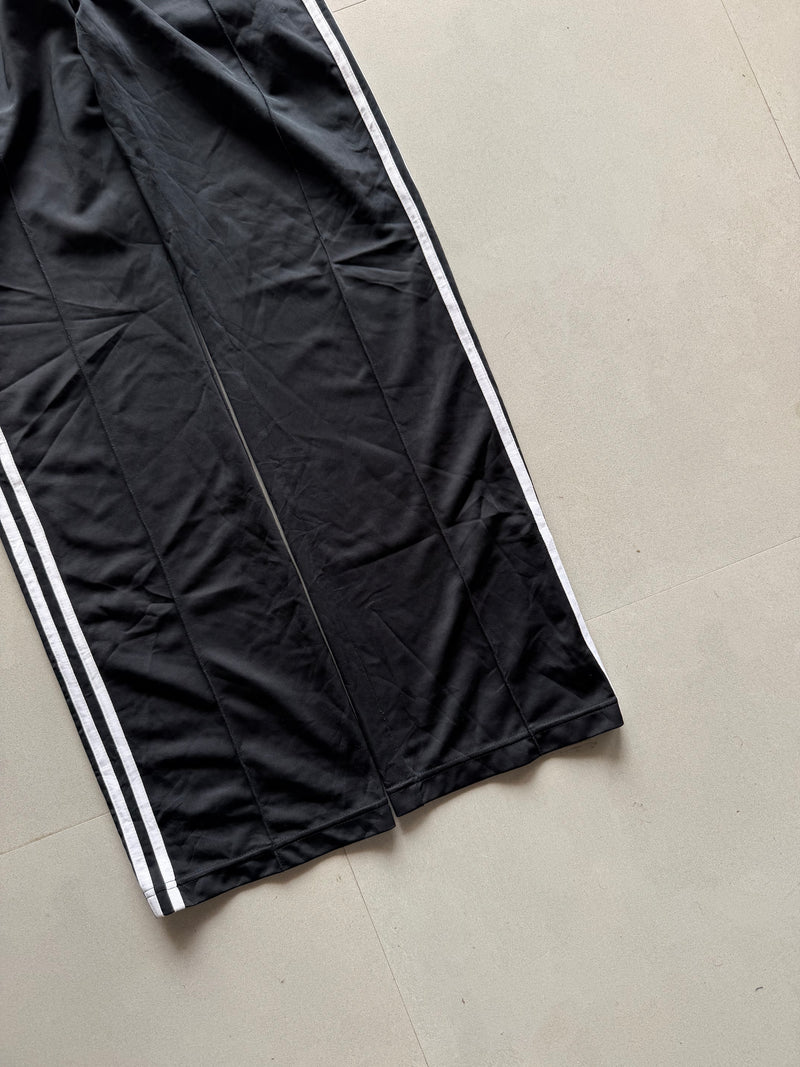 ADIDAS BAGGY STRIPED TRACK PANT114 - M
