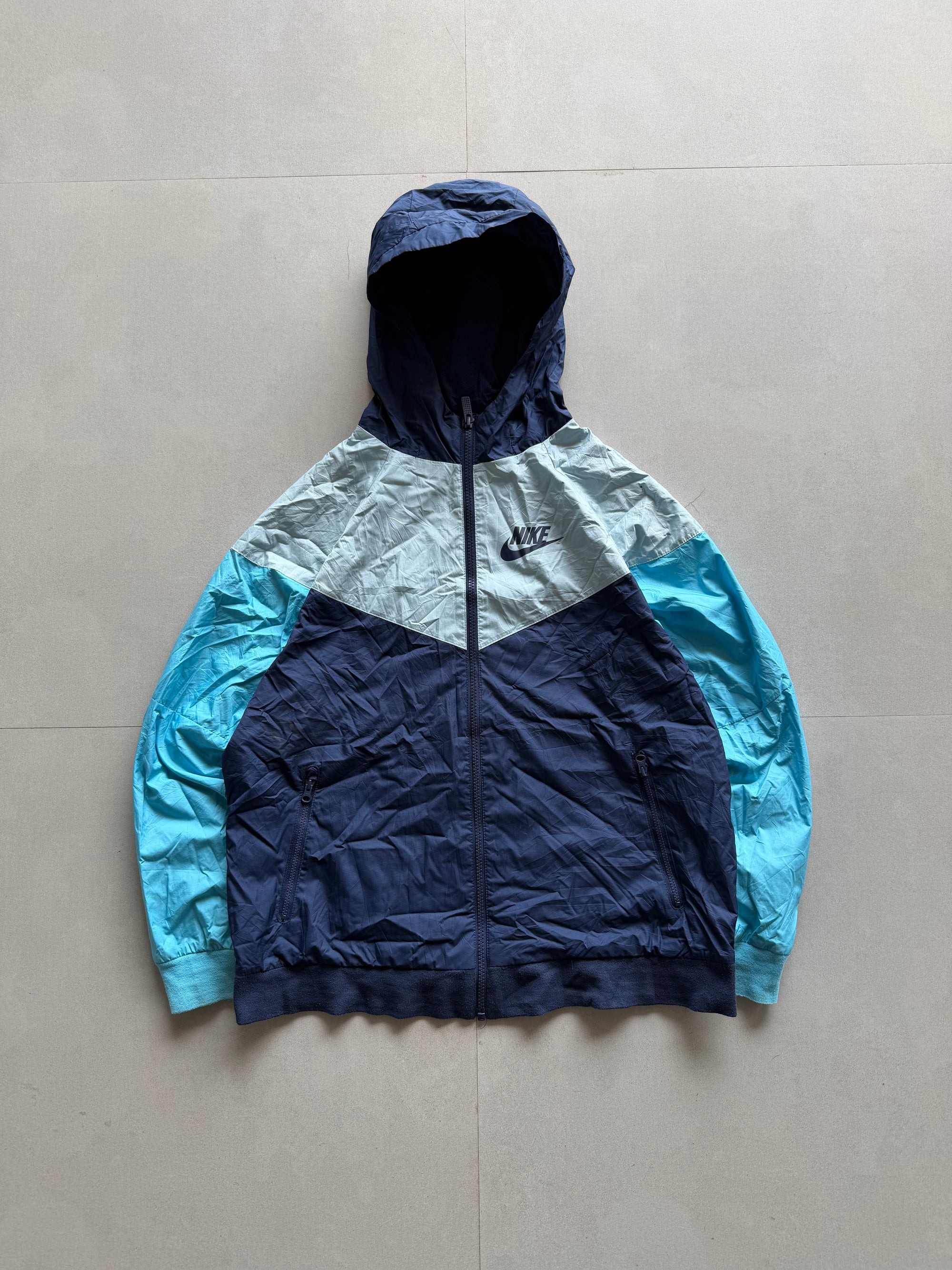 VINTAGE NIKE HOODED JACKET - M