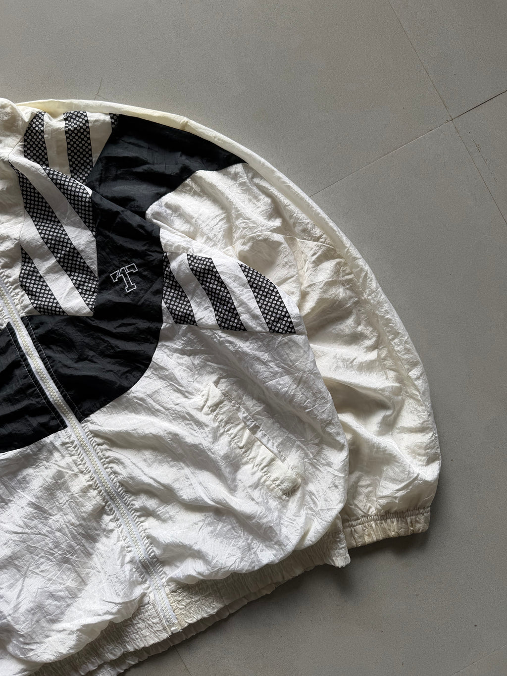 VINTAGE STYLE JACKET -  L