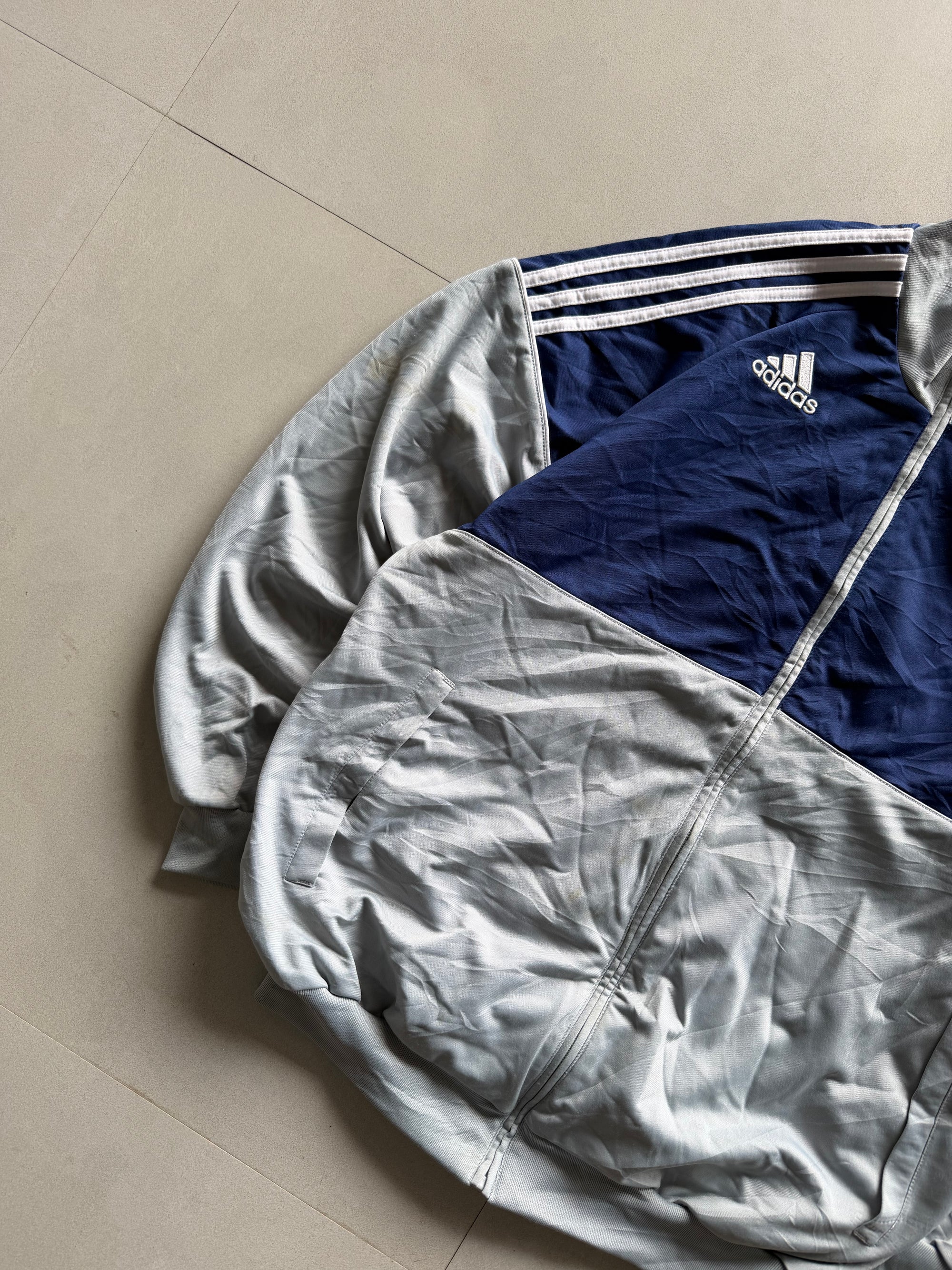 ADIDAS STRIPED JACKET - M