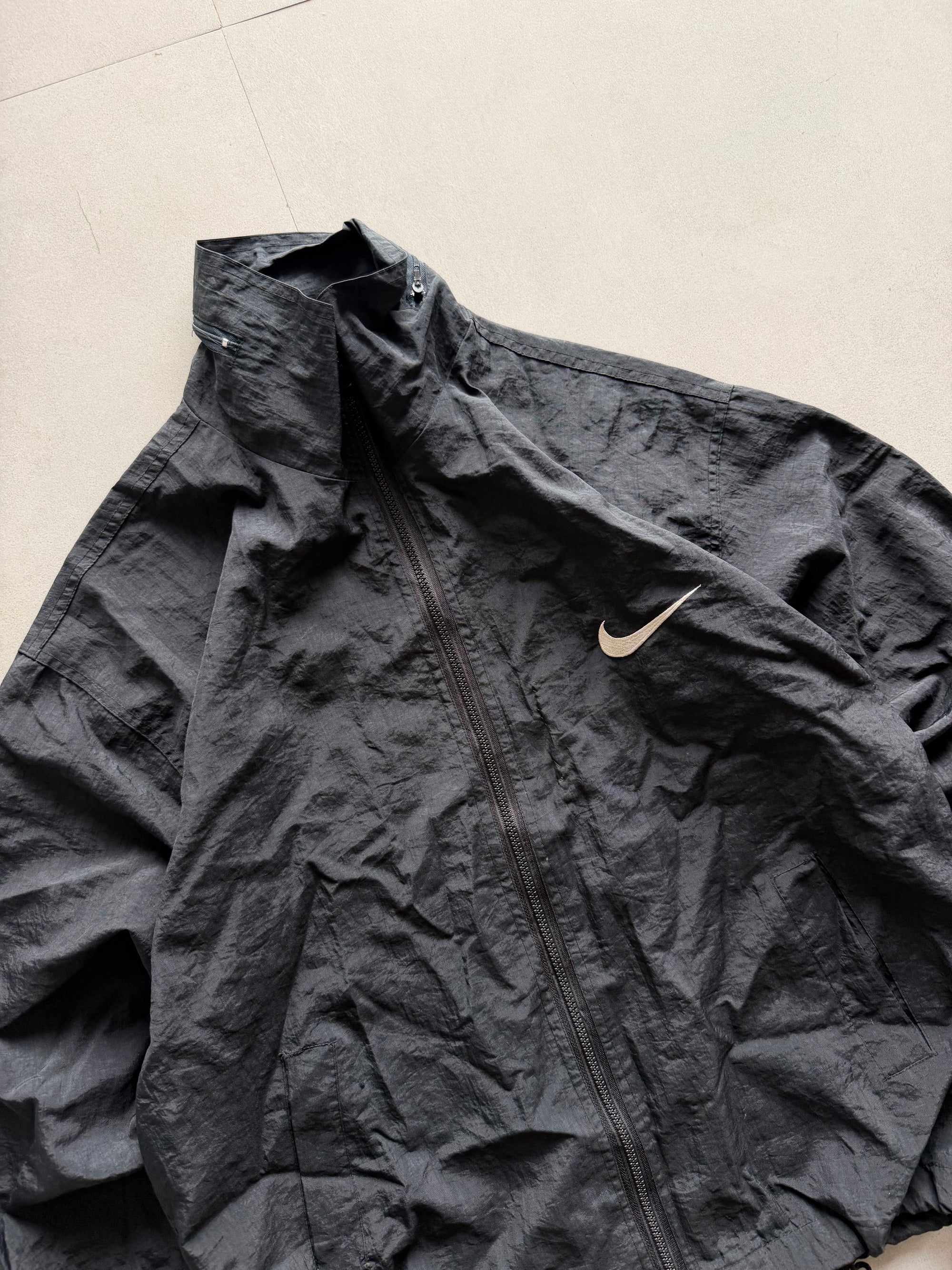 NIKE SWOOSH JACKET - L