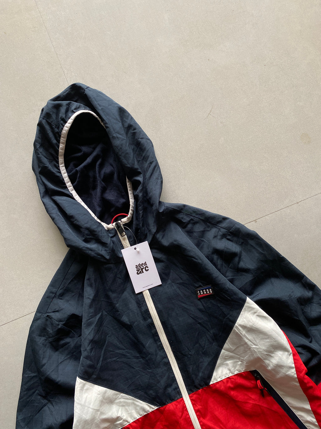 JACK JONES HOODED JACKET - M