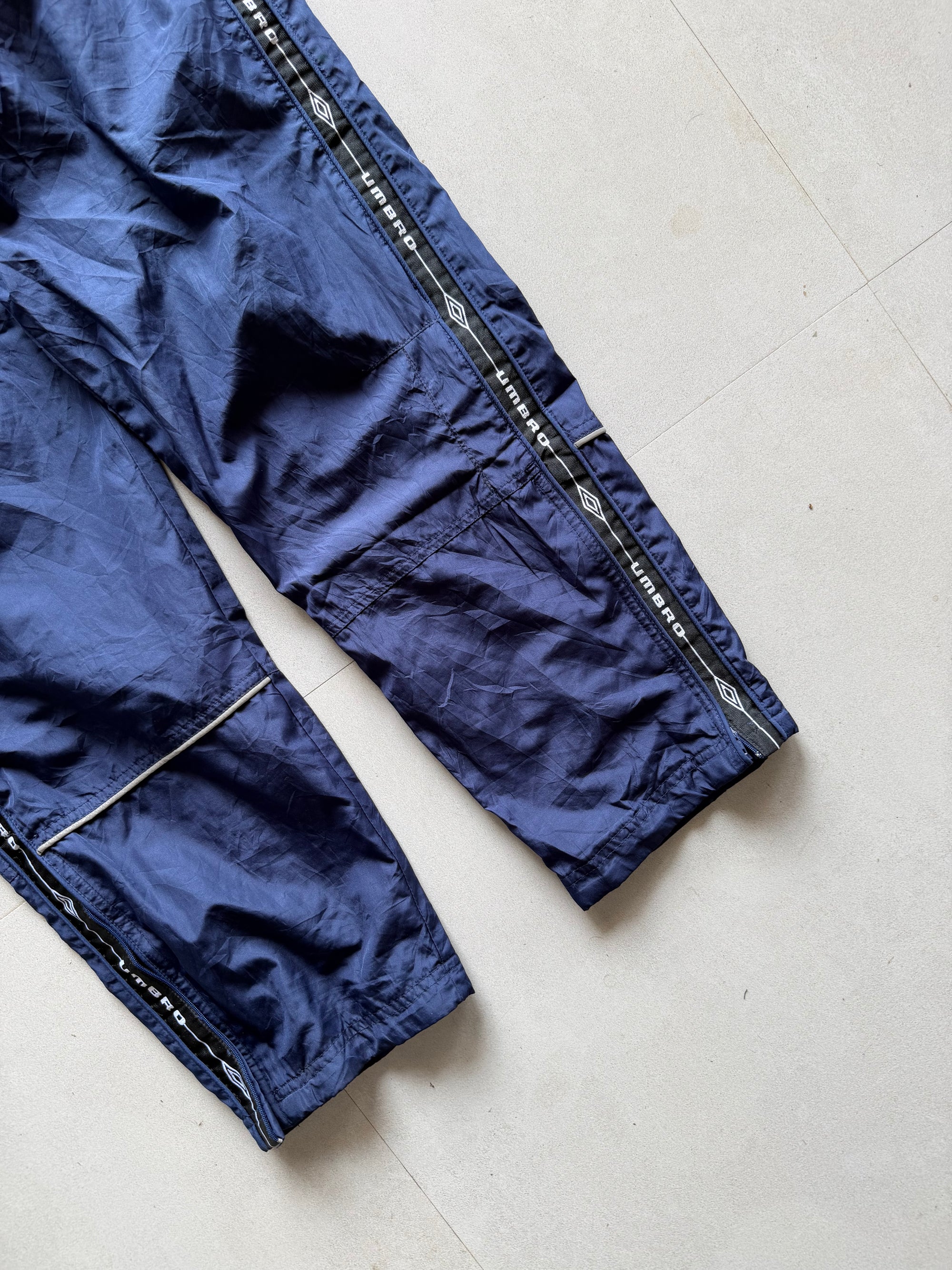 VINTAGE UMBRO TRACK PANT117 - M